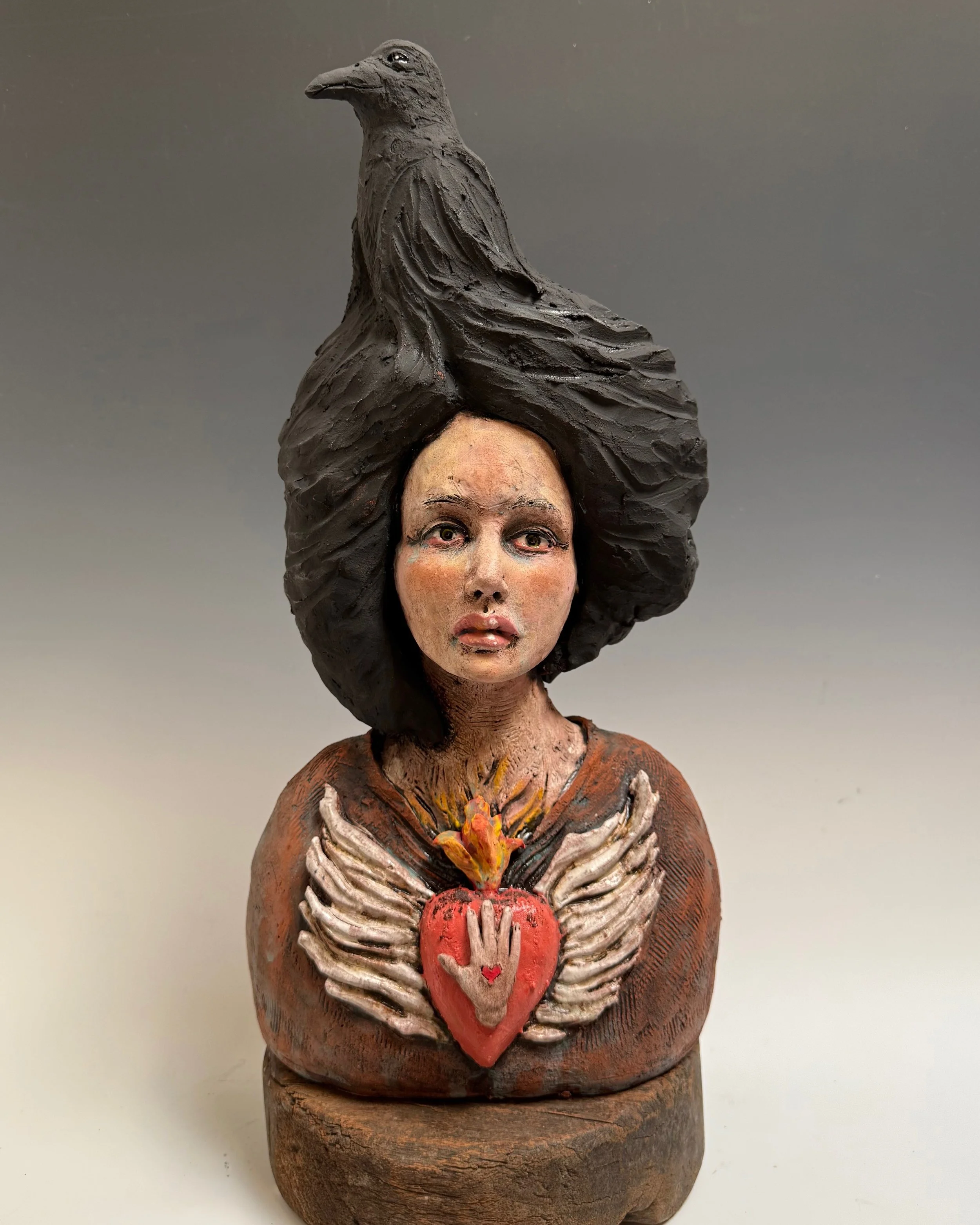 "She Who Becomes" 20"hx9.5"wx7"d . #nicolemerkenssculpture #eldoradostudiotour #clay #raven
