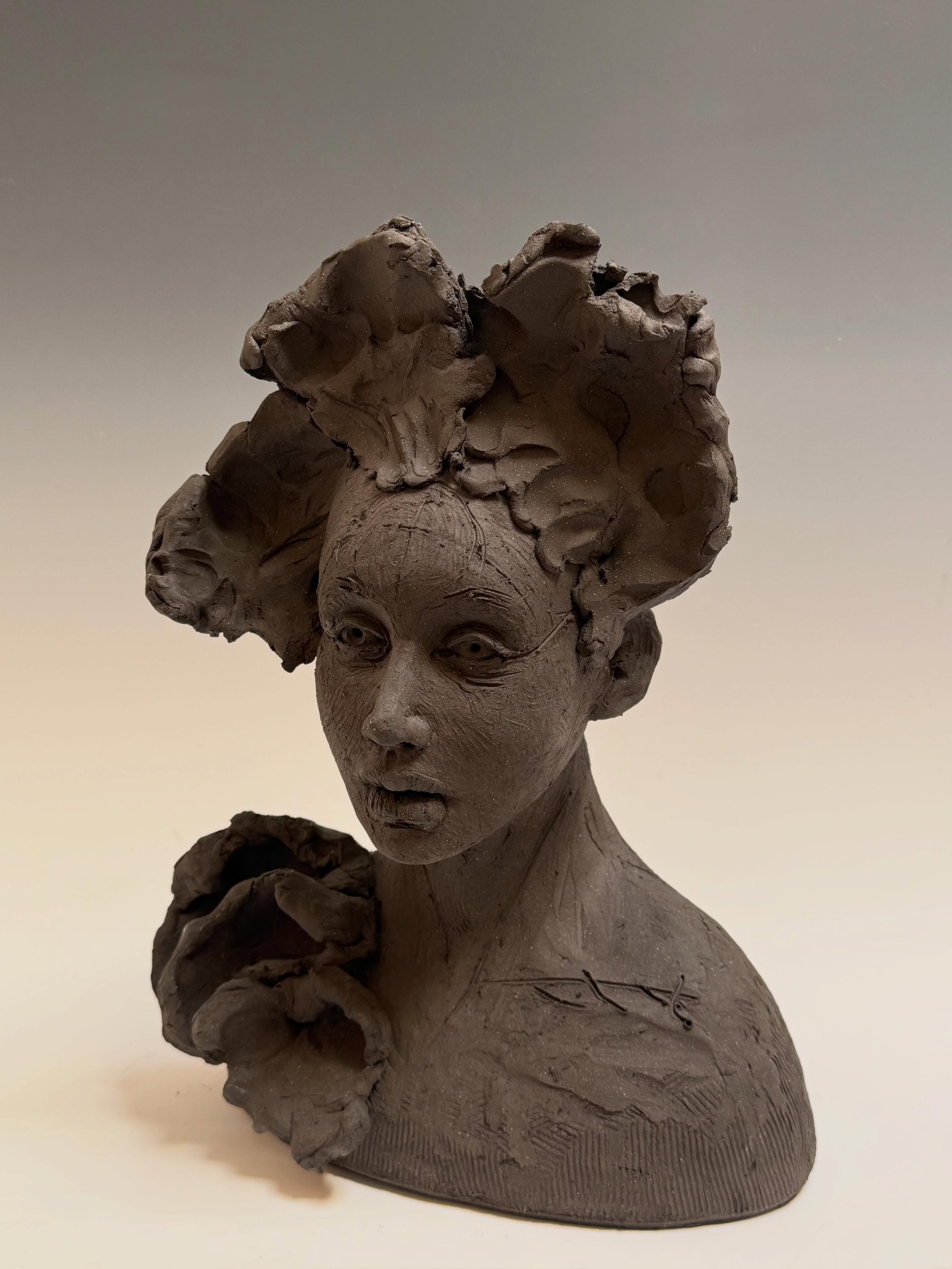 &ldquo;She in the Darkness&rdquo; 12&rdquo;hx8&rdquo;wx6&rdquo;d #nicolemerkenssculpture #eldoradostudiotour #clay #santafeartscene