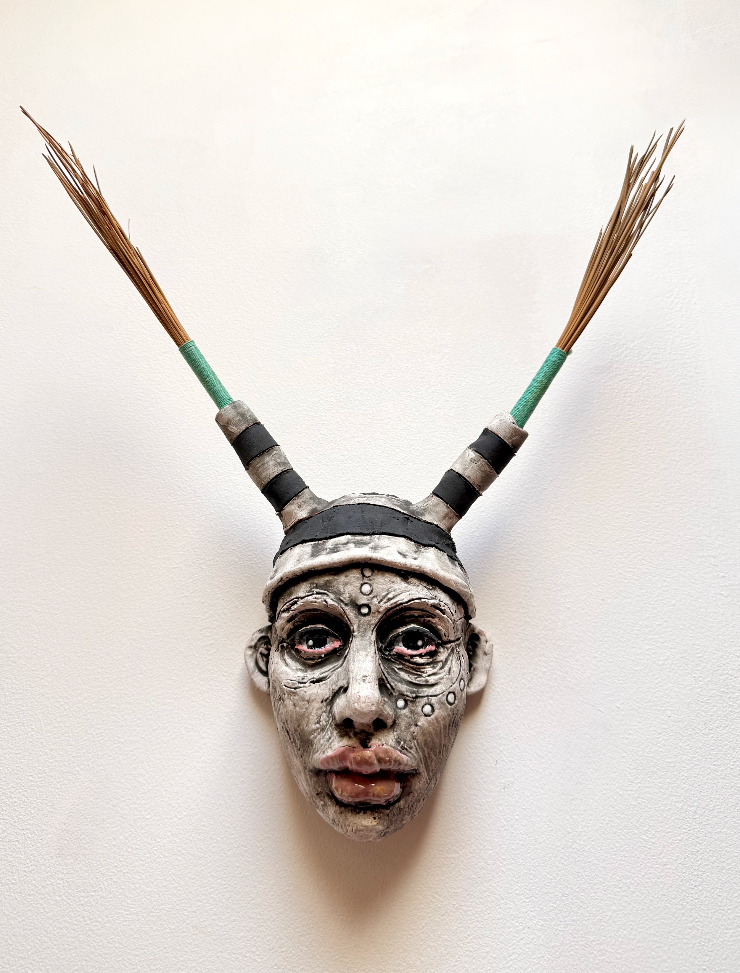 "Koshari" wall head 14"hx5"wx4"d