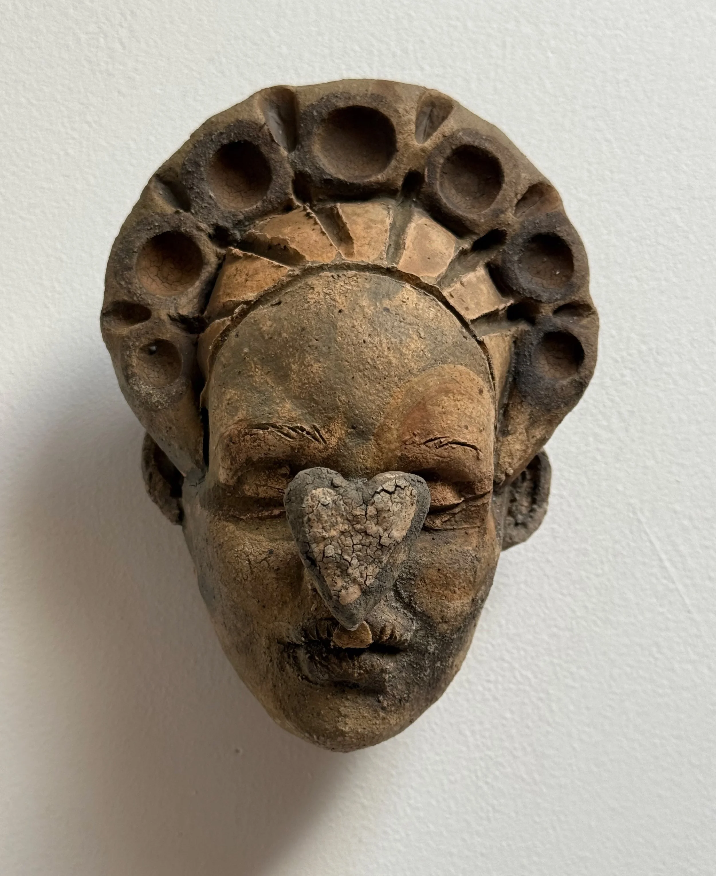 "Queen of Hearts" Wall Head  5.5"hx3.5"wx3"d