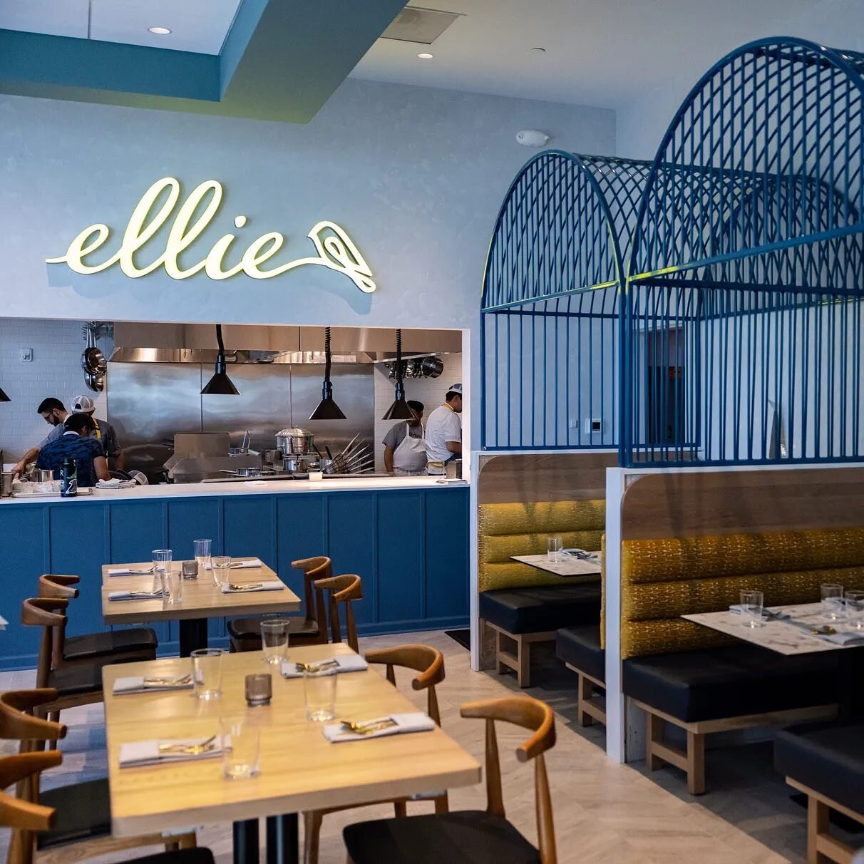 Now open in Founders Row! Stop by @elliebirdva, the newest venture from Michelin-starred duo Carey &amp; Yuan Tang, for some American comfort foods with an Asian twist.

📸: Andrew Noh