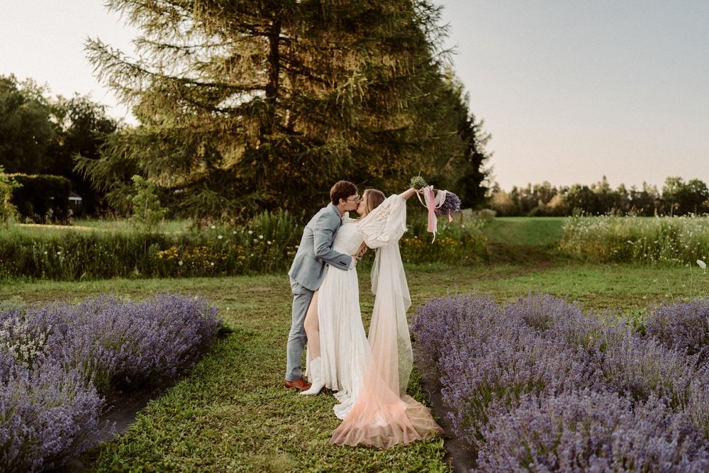 Amare-Studios-how-to-plan-an-ontario-adventure-session-Avalon-lavender-farm-wedding-photos-0017.JPG