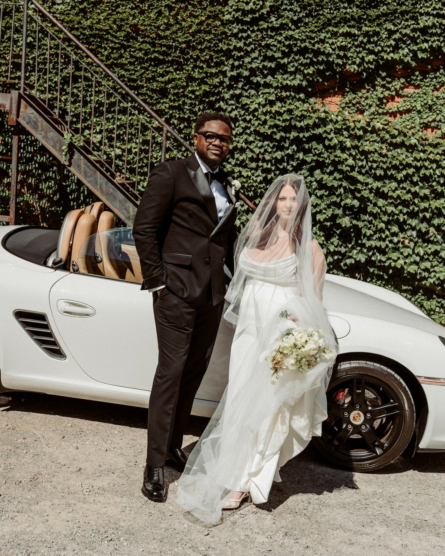 Still not over this day❤

Venue: @thespicefactoryhamilton
Hair &amp; Makeup: @lookdevinebeauty 
Flowers: @rootstudioflowersbydani
Cake: @__cakeandkale__ 
Dress: @jessicajordanbridal
Shoes: @stuartweitzman
*
*
*
*
*
#TorontoWeddingPhotographer #Niagar