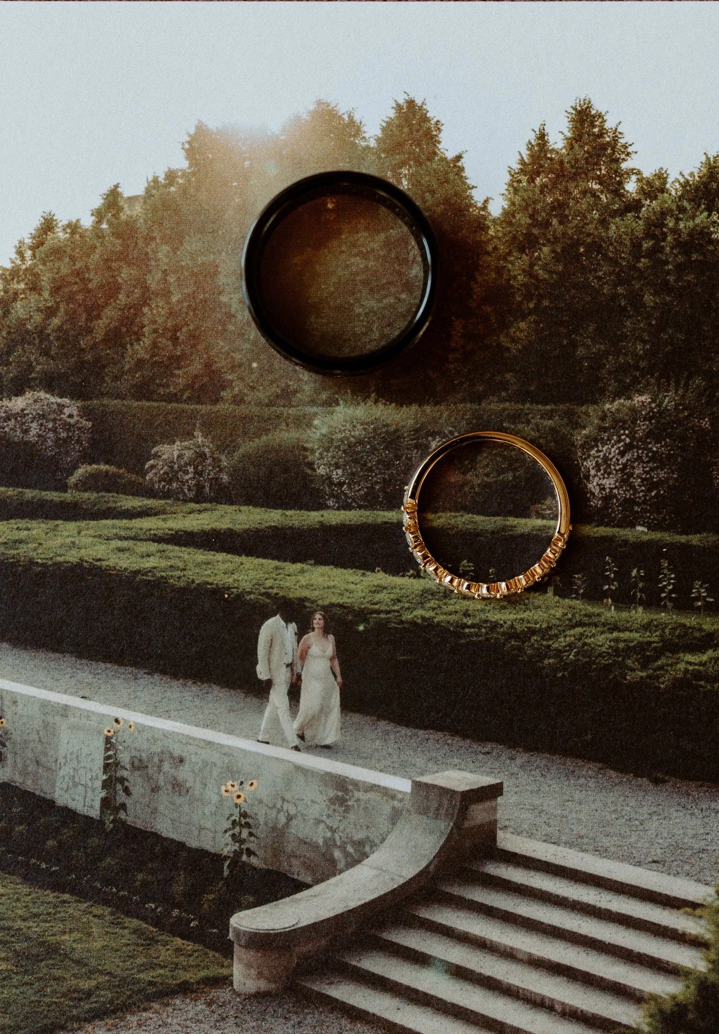 When the engagement photos @parkwoodestate make the perfect backdrop for your couple's ring shot ❤
*
*
*
*
*
#TorontoWeddingPhotographer #NiagaraWeddingPhotographer #HamiltonWeddingPhotographer #SouthernOntarioWeddings #CandidWeddingPhotography #Edit