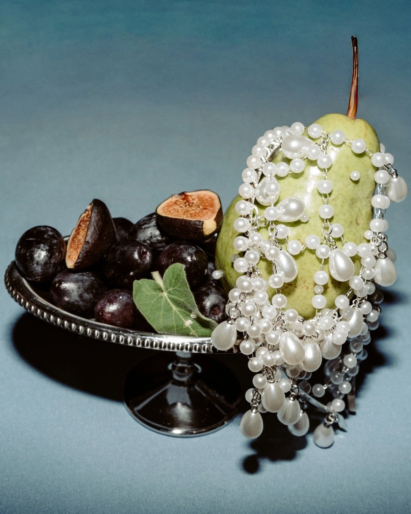 finishing up editing our very last wedding of 2025, here's a little tease 🙊

Planner - Angella Fajardo @meet_ellaevents
Venue - Twist Gallery @twistgallery
Content Creator - Samantha Workman @brideflicks
Photobooth - Revolve Event Studios @revolveev