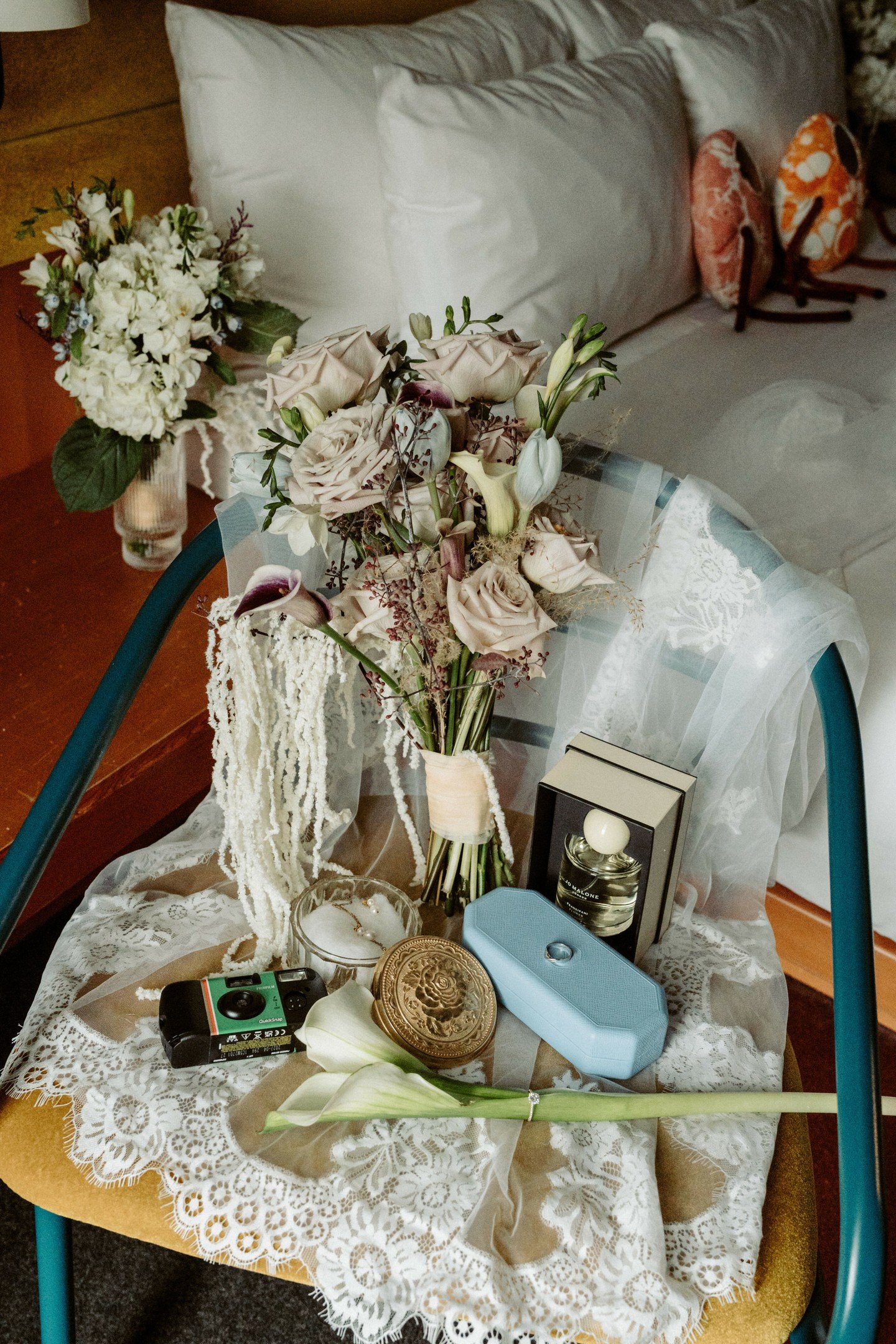 a moment for these details 🫶🏼
*
*
*
*
*
#TorontoWeddingPhotographer #NiagaraWeddingPhotographer #HamiltonWeddingPhotographer #EditorialWeddingPhotographer #DocumentaryWeddingPhotographer #WeddingPhotoAndVideo #WeddingPhotographyAndVideography #Supe