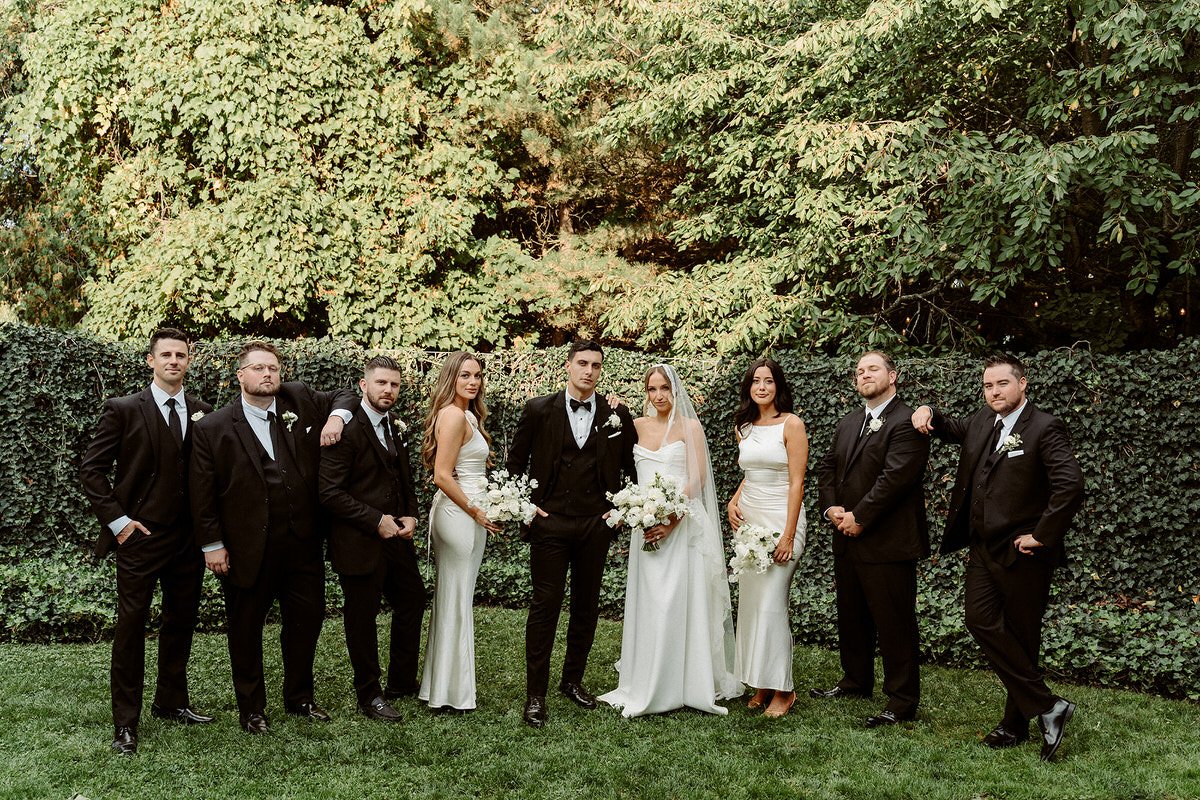 best-niagara-wedding-venues-Honsberger-Estate-Winery-Amare-Studios-0010-1.JPG