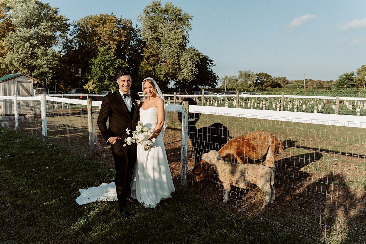 best-niagara-wedding-venues-Honsberger-Estate-Winery-Amare-Studios-0015-1.JPG
