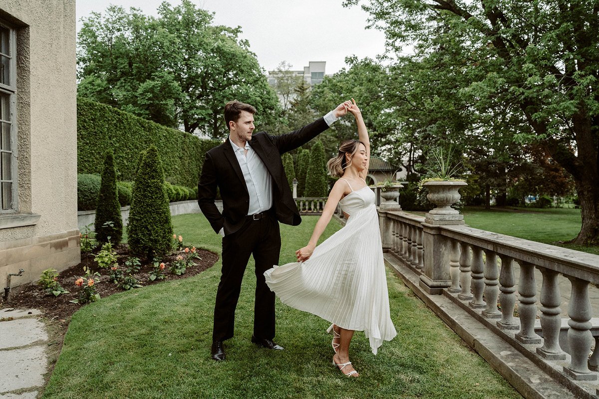 outdoor-wedding-venues-in-ontario-parkwood-estate-Amare-Studios-0006.JPG