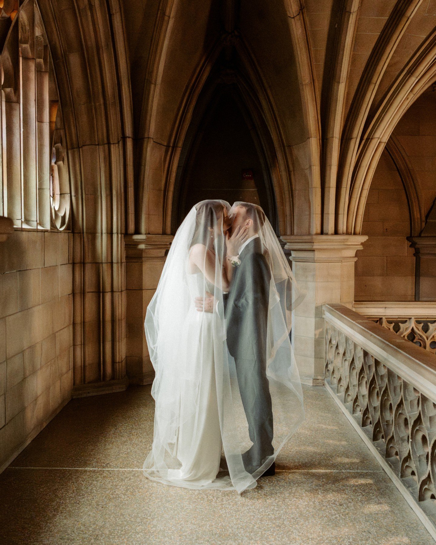 A church ceremony, portraits at Knox College, and a reception at Sunnybrook Estates. Alessia and Mike's wedding day took us all across Toronto and every single stop delivered.

Knox College is one of those locations that makes you stop mid-shoot and 