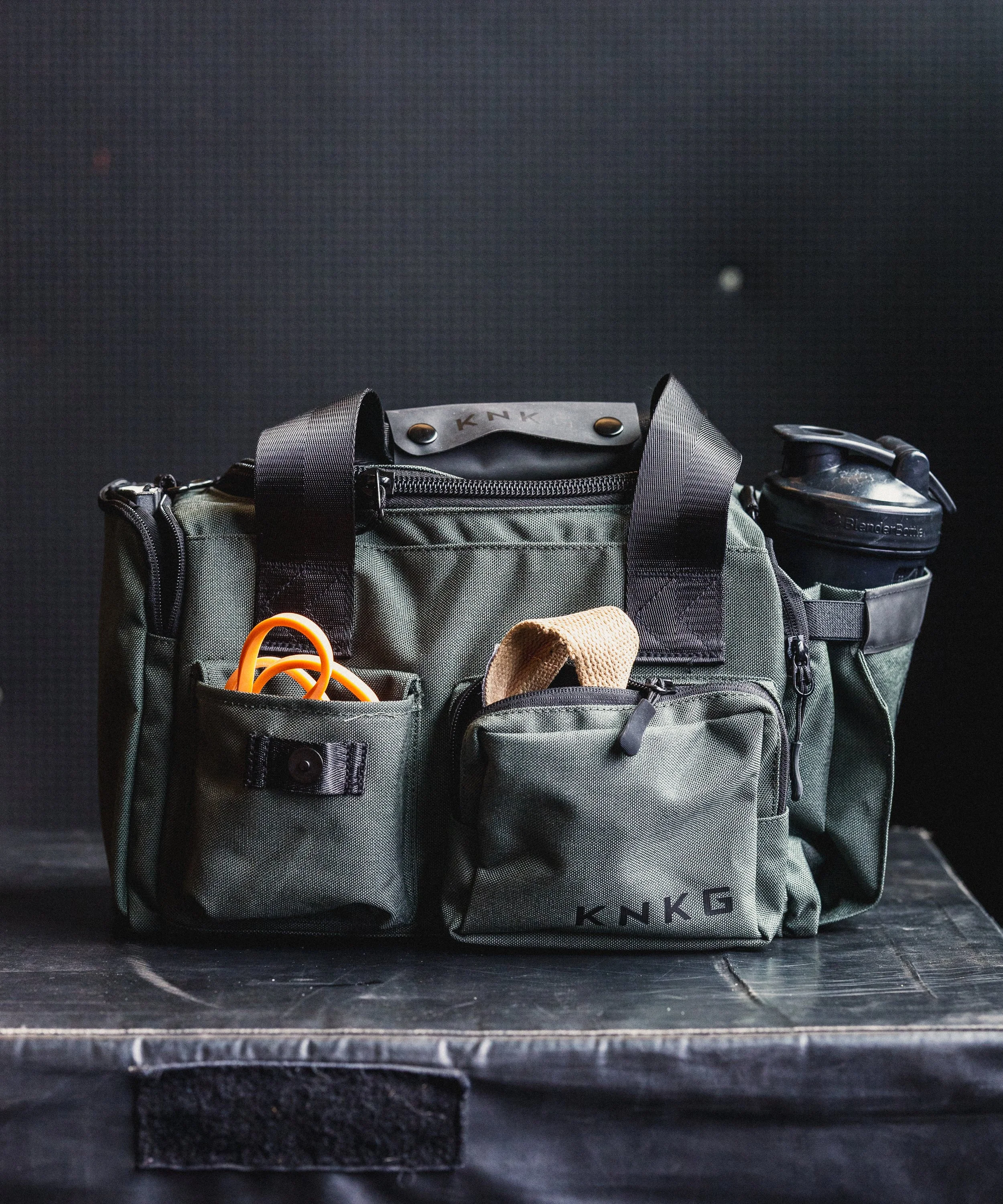 MiniPLUS_Duffel_Grey_Ecommerce-9.jpg