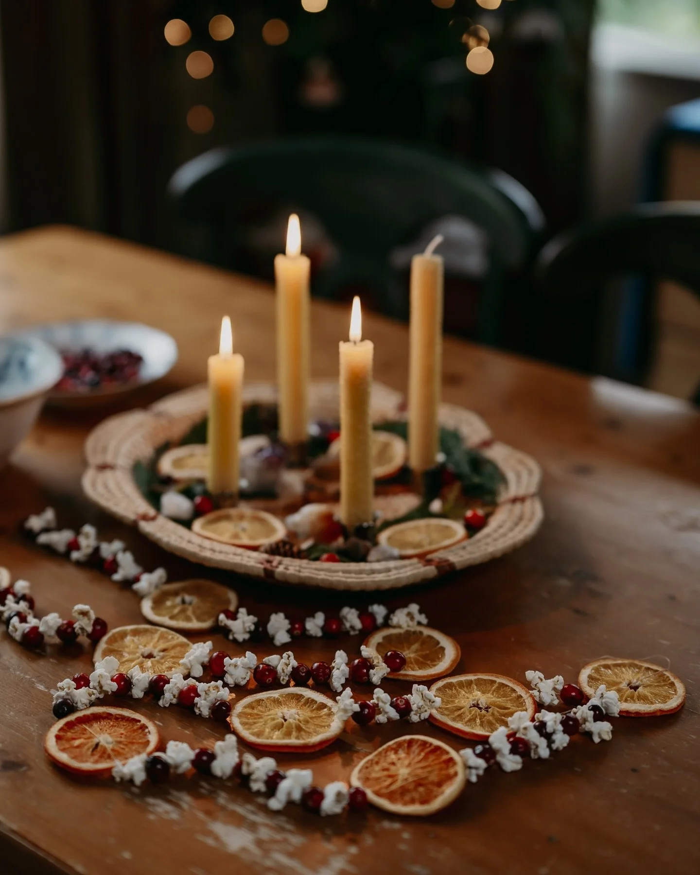 ✨🎄Simple Waldorf and nature inspired advent and Christmas crafts and activities. These are the things our family has loved over the years. I hope they inspire you!

✨Light a candle each week of advent and recite a simple verse. Add greenery and smal