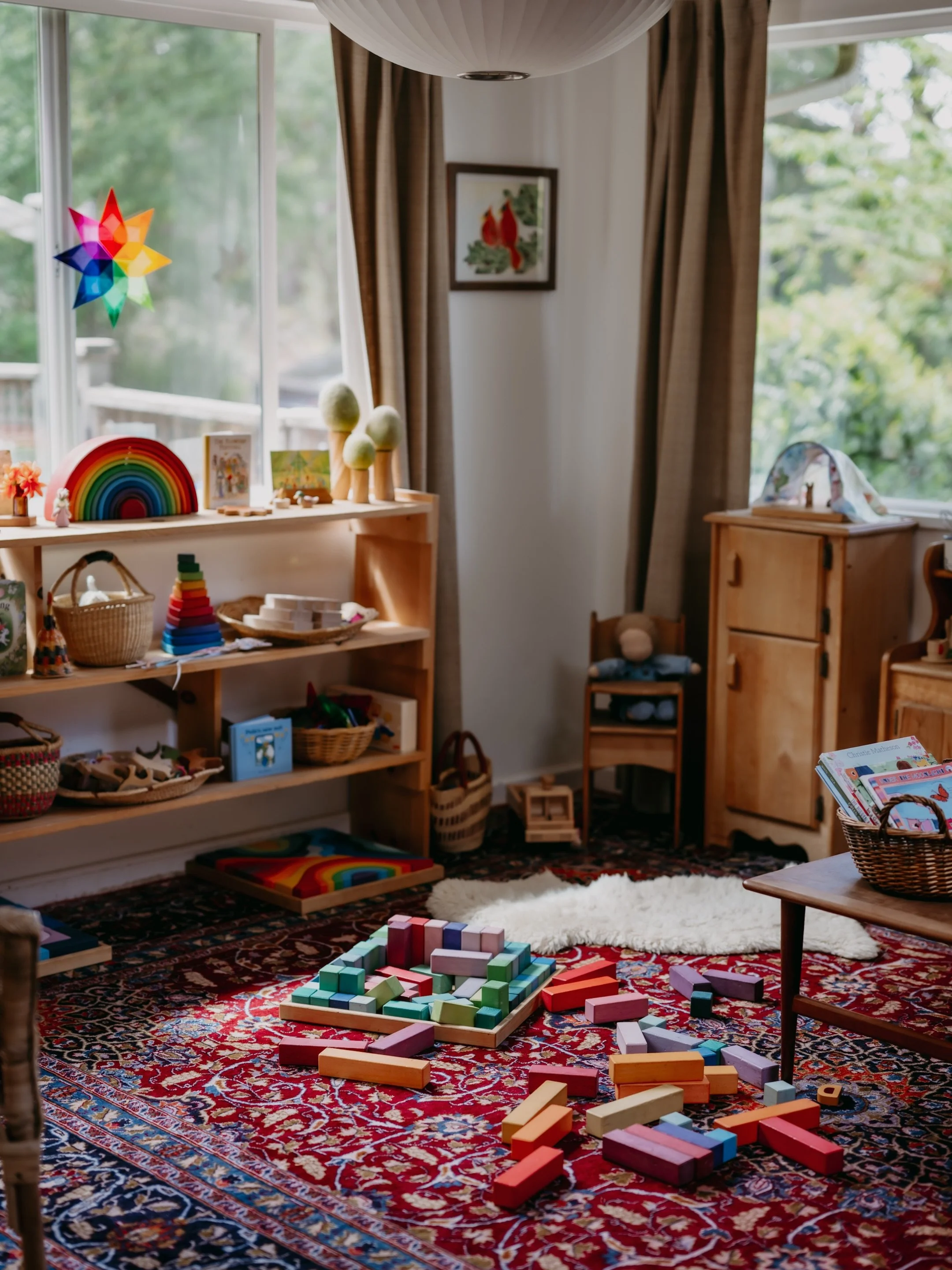 Soaking in the beautiful light this time of year.✨

The way the sun moves through this room changes with each season, and lately it&rsquo;s been especially lovely.