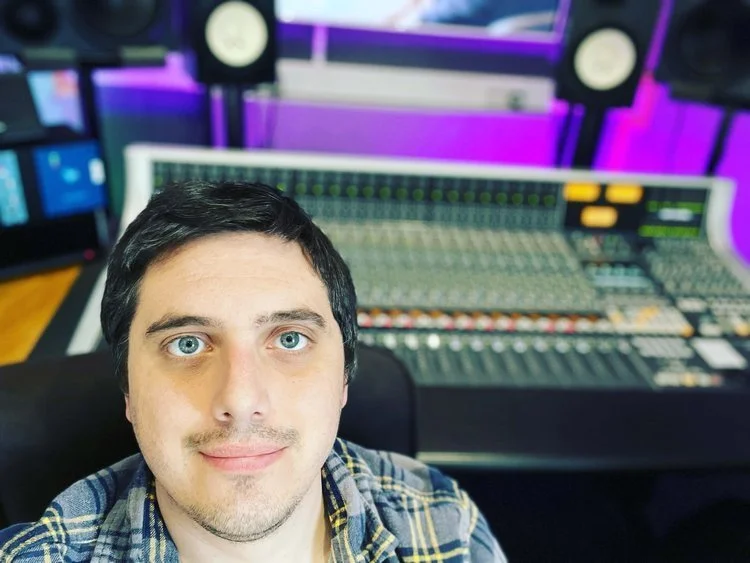 Dubbing Mixer Work with a professional