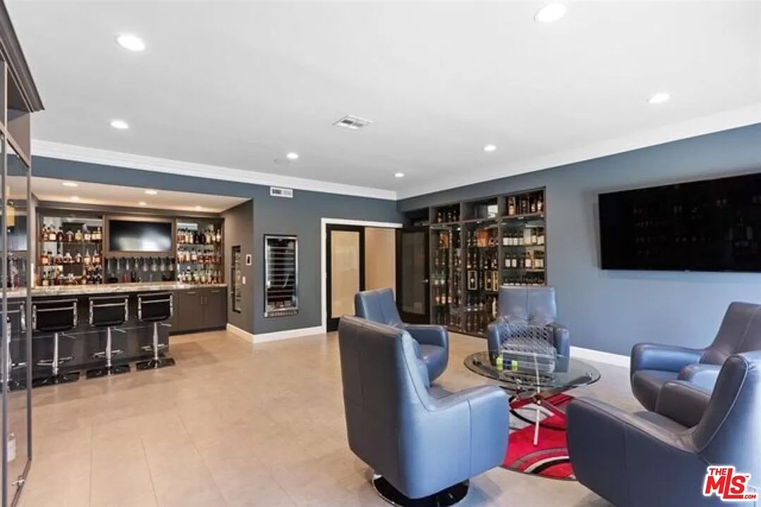 8826 Oak Park Ave015.jpg