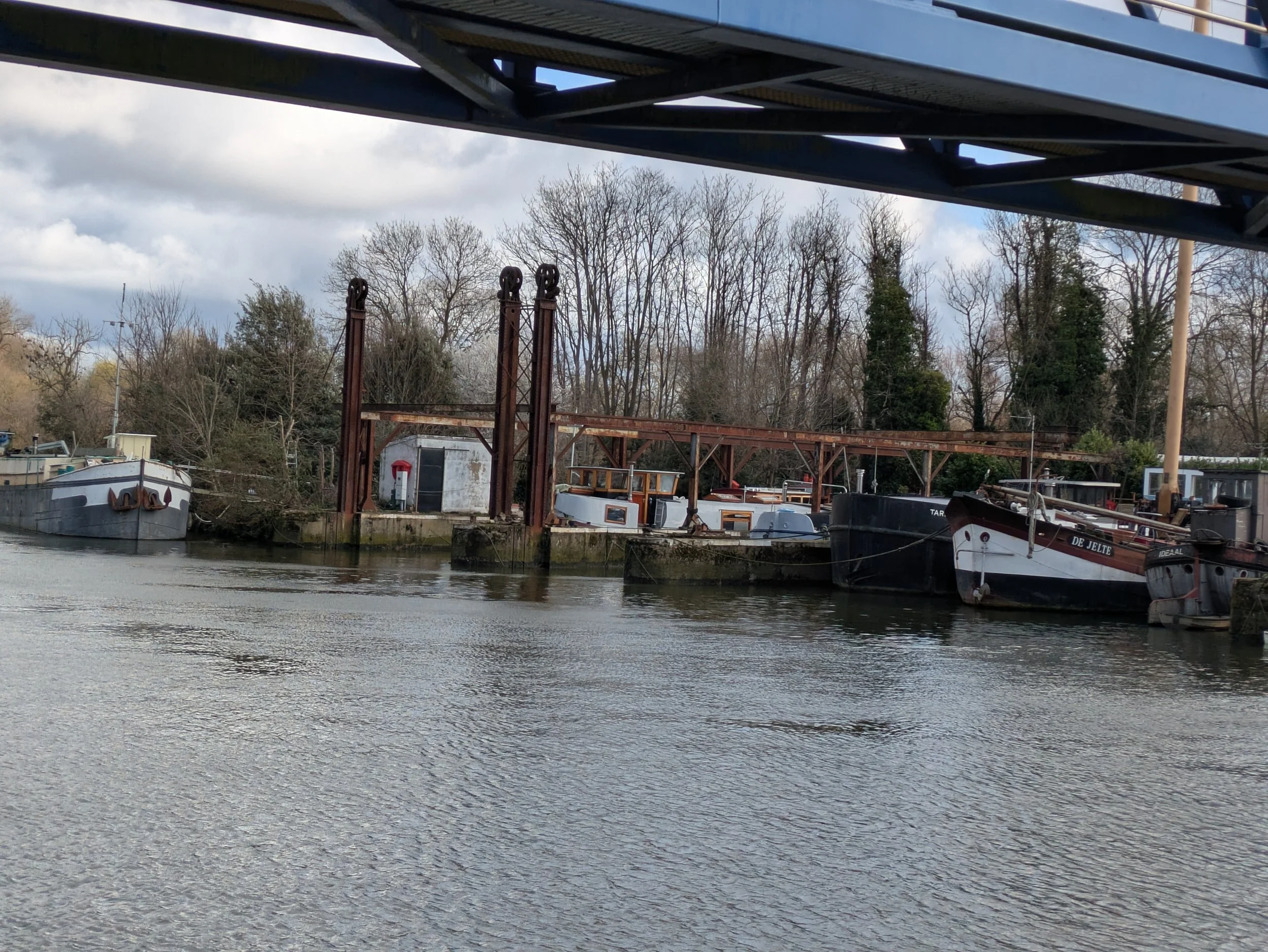 Towards Lot's Ait area