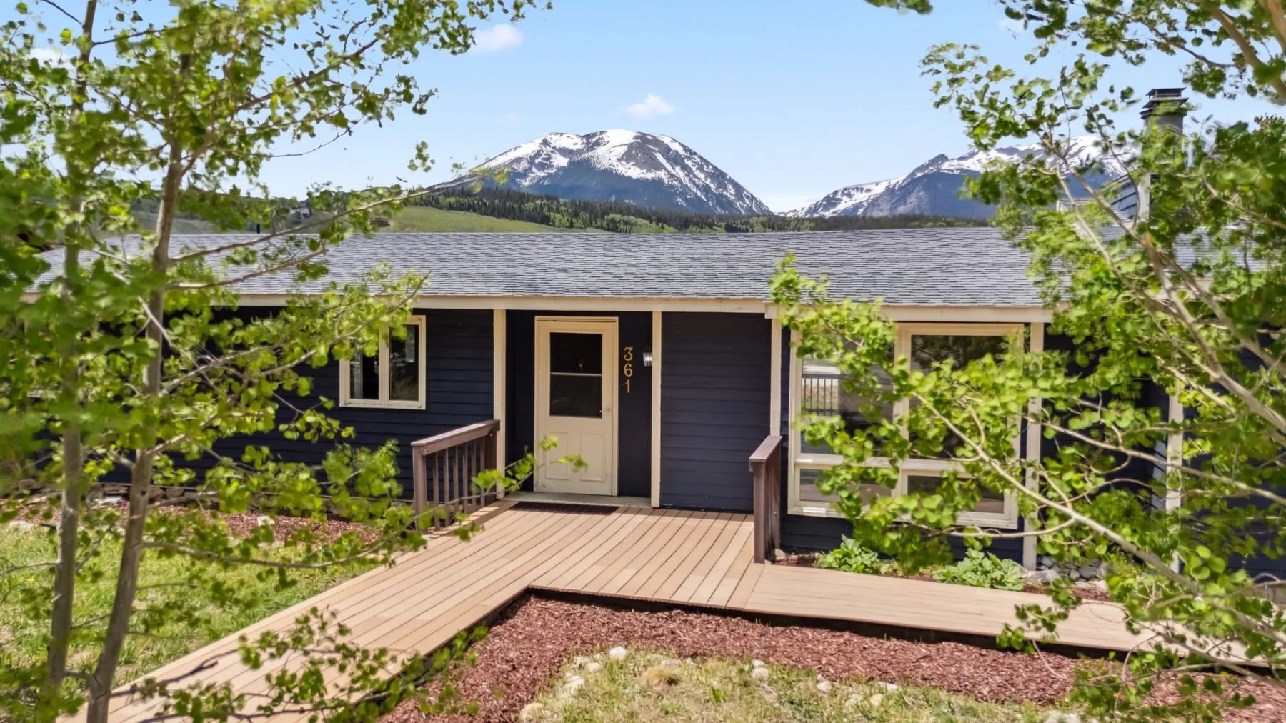 361 Lagoon Lane | $1,075,000