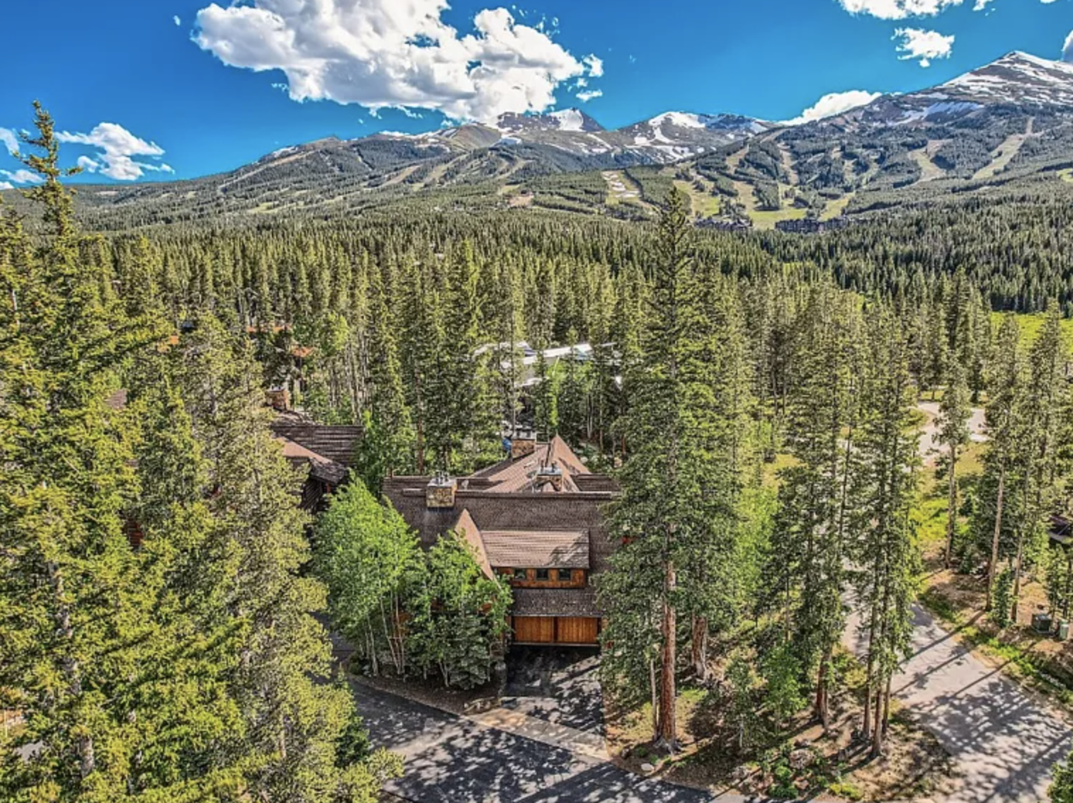 17 Columbia Drive | $3,825,000