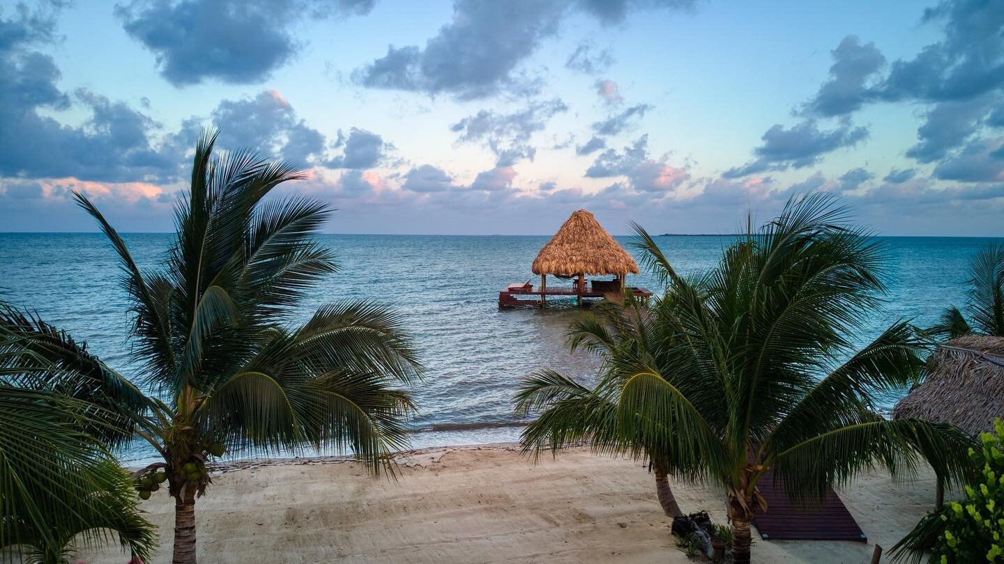 Come enjoy this stunning view in Placencia, Belize.

#airbnbbelize #belize #oceanbelize #travelhome #familyvacay