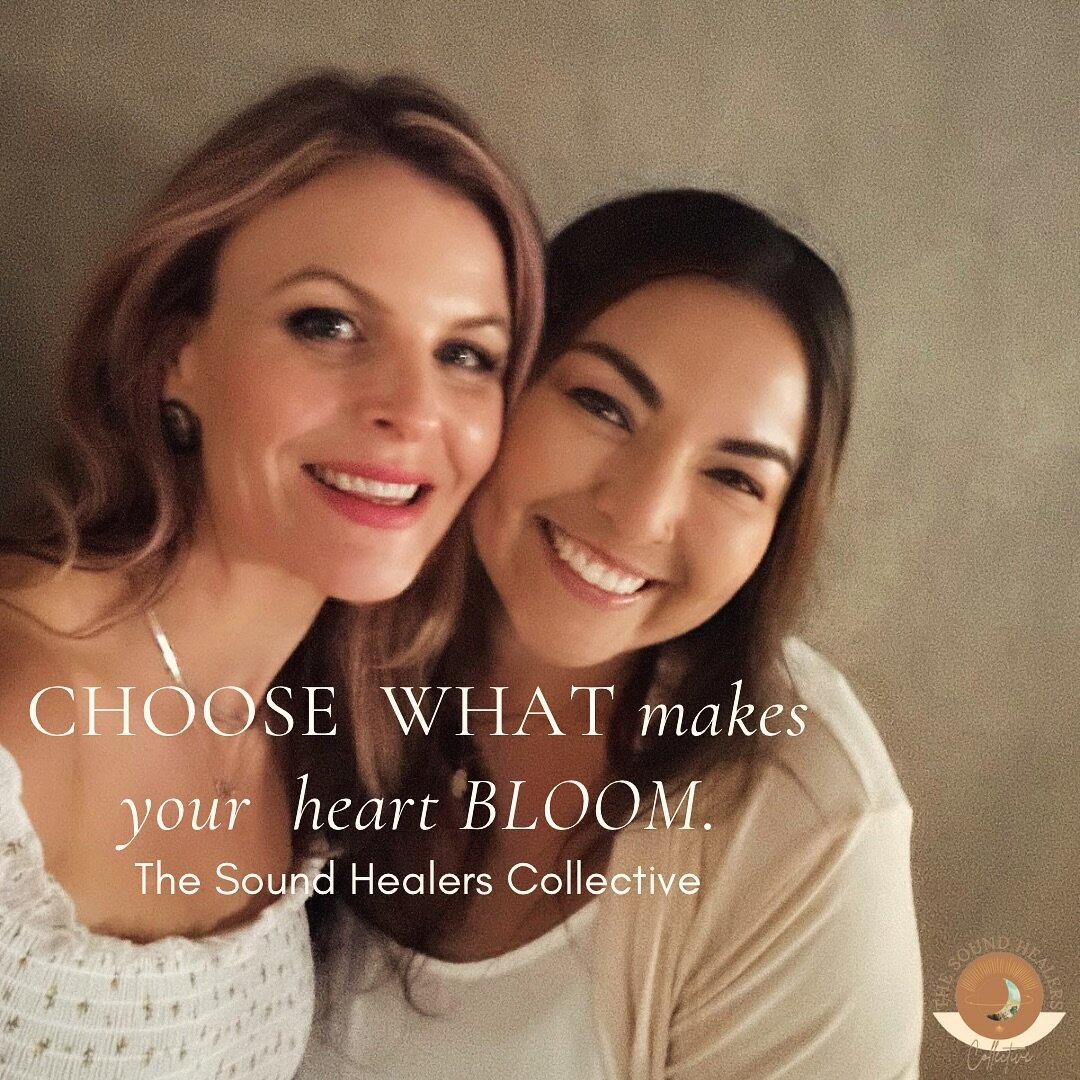 Genuinely beautiful smiles and souls @soundbathjax and @soundblossom. Let us know are you doing this week that makes your soul blossom? Comment below 👇🏻 #TheSoundHealersCollective #soundbath #selfcare #jacksonvillefl #manifestation #mindfulness #yo