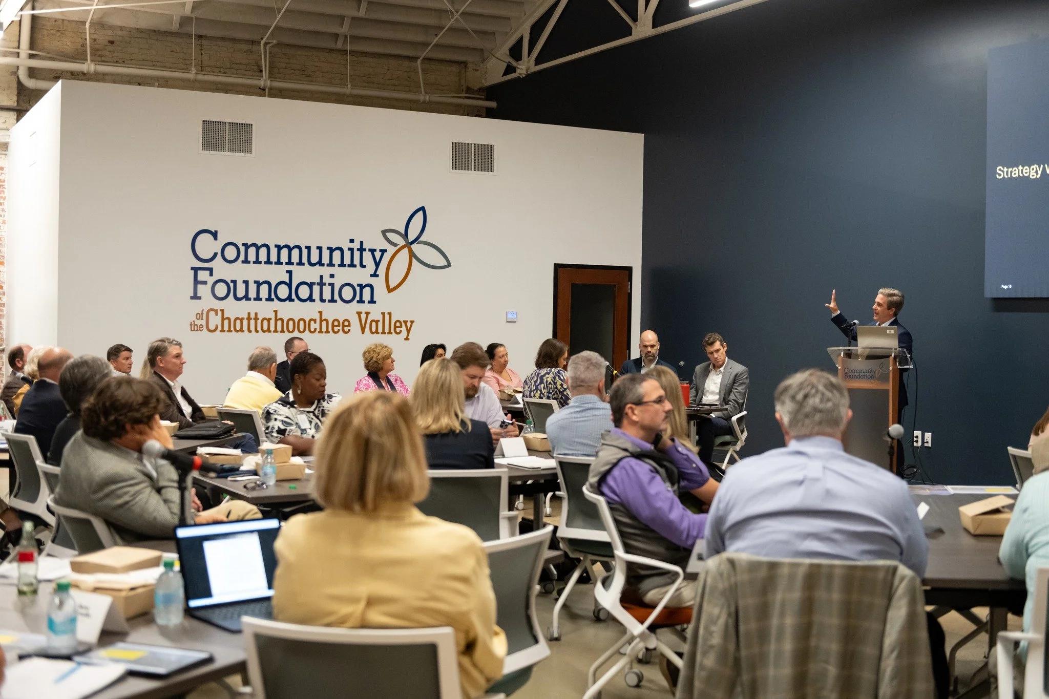 𝗧𝗵𝗲 𝗽𝗼𝘄𝗲𝗿 𝗼𝗳 𝗮 𝘀𝗵𝗮𝗿𝗲𝗱 𝘃𝗶𝘀𝗶𝗼𝗻. 🤝 We recently gathered for a deep-dive strategy session to further refine the path for 𝗖𝗼𝗹𝘂𝗺𝗯𝘂𝘀 𝗔𝗵𝗲𝗮𝗱. 

A huge thank you to the Community Foundation of the Chattahoochee Valley for h