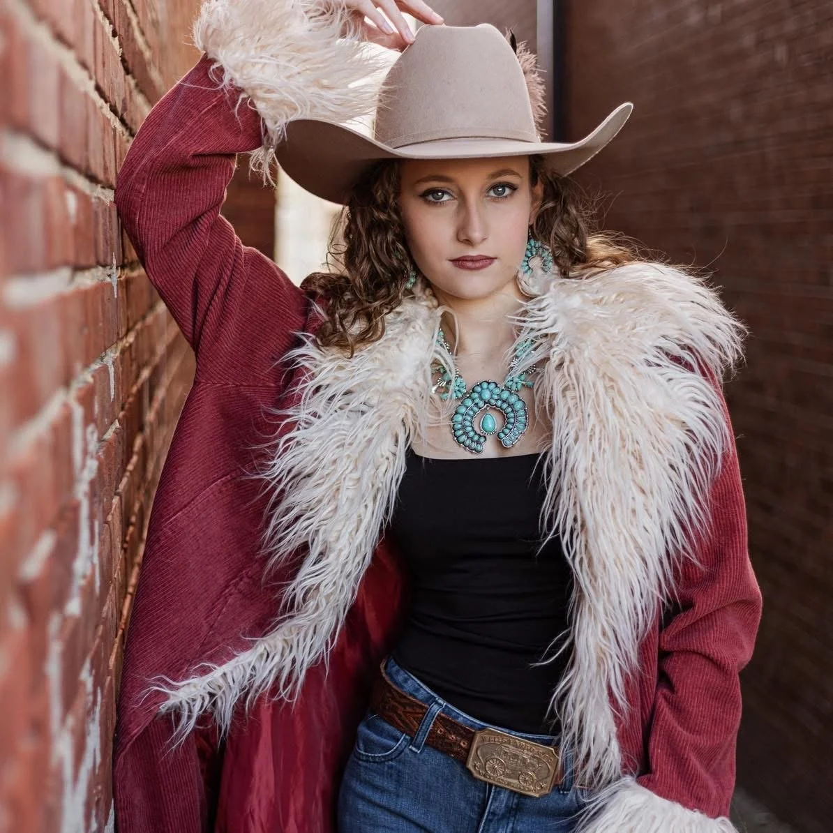 Live Music with Shiloh Woods