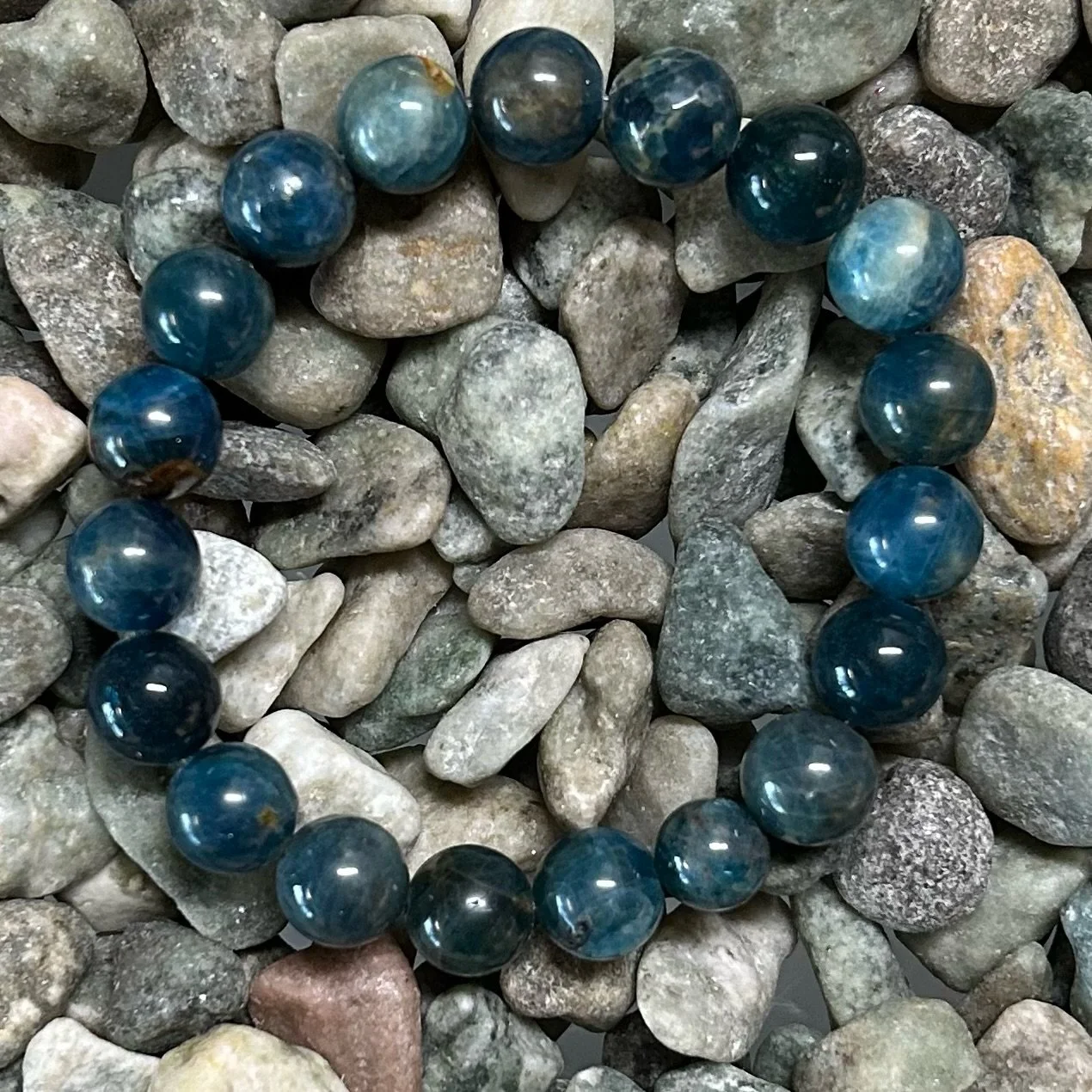 Apatite 10mm bracelet