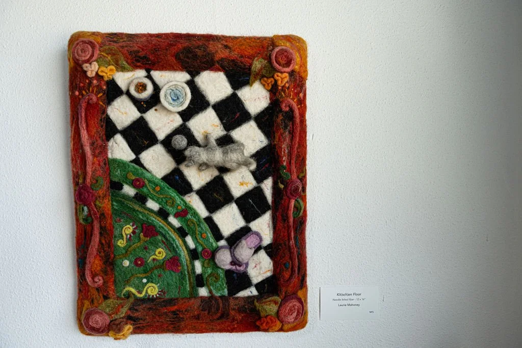 Laurie Mahoney in SLANT gallery