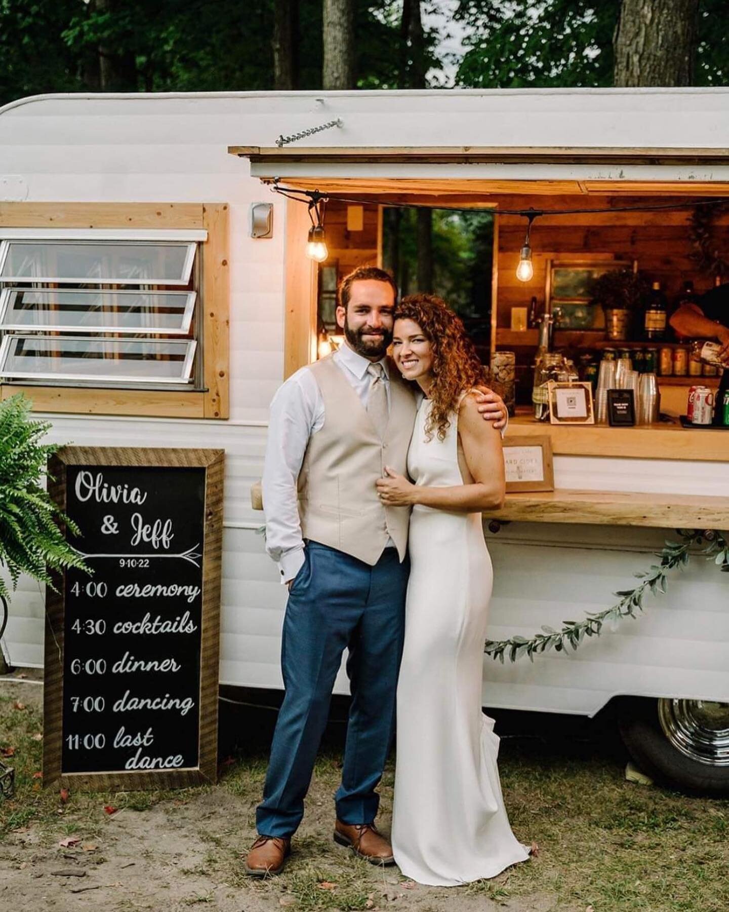 Olivia + Jeff 🌿 9.10.22

I&rsquo;m trying to play it cool with the caption, but I just have to add to it to say 😍😍😍! What a gorgeous couple! We just LOVE it when customers share their wedding pictures with us &mdash; especially when they have pic