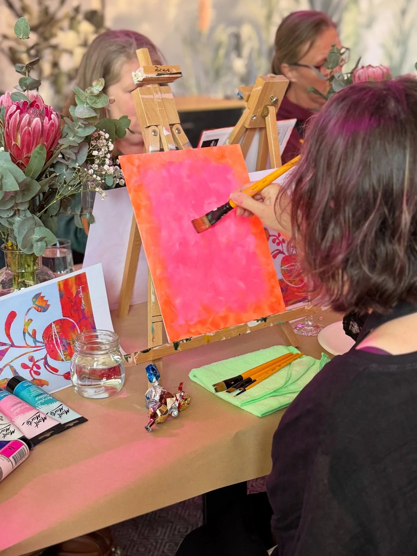 Today&rsquo;s Spring flowers painting event was an absolute success! 🎉🥂

Everyone painted so feelingly and really took on the challenge of making it their own. Taking inspiration from my original painting and creating some awesome interpretations, 