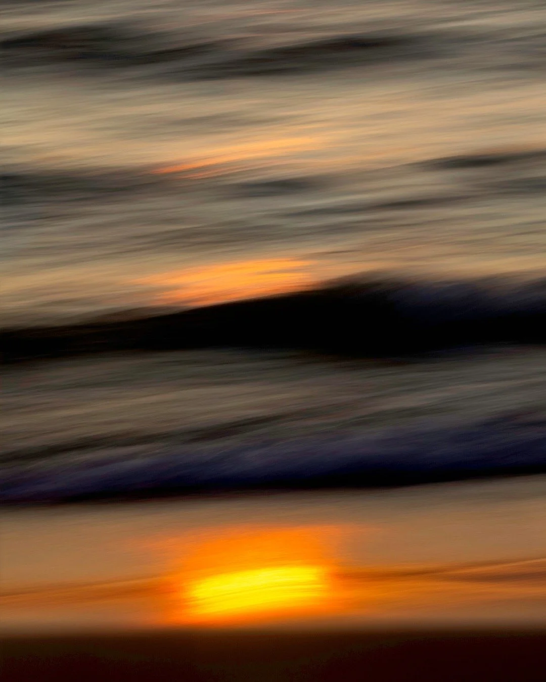 Week 21 | Fun with Light: chiaroscuro

This week's photo challenge was chiaroscuro &mdash; the contrast between light and dark.

I ended up leaning into movement, too.

Sometimes life feels clear and sharp.
Sometimes it feels blurred and uncertain.
A