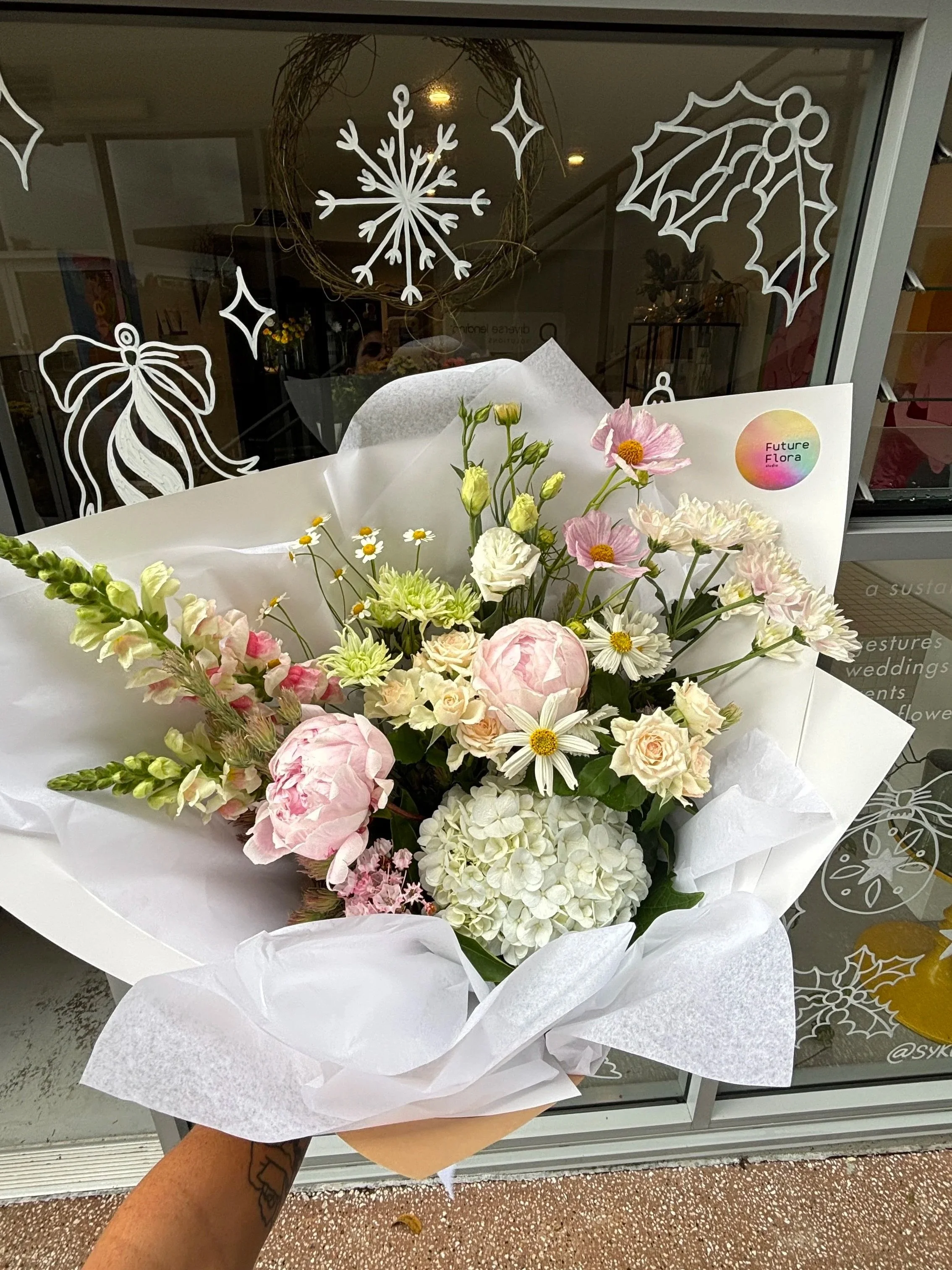 soft and pretty pastel bouquet florist noosa peregian beach flower delivery