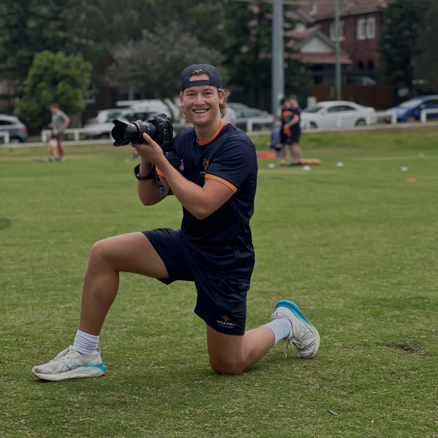 Coach Nick in a different role today! 📸 

#littlefoxes #littlefoxesfootyacademy #photographer #aflphotos #afl #auskick #sydneyafl #sydney #aussierules #australianrulesfootball