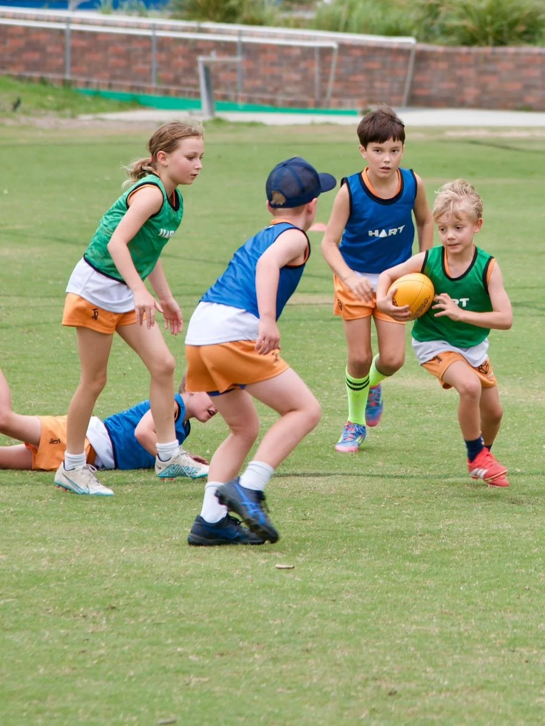 Some action shots of our Silver&rsquo;s and Swifts (6-8 year olds) in our match play! 📸 

Big thanks to @tjsinc for the amazing photography work! 👏🏻 

&ldquo;Where it all begins&hellip;&rdquo; 🦊 

#matchplay #littlefoxes #littlefoxesfootyacademy 