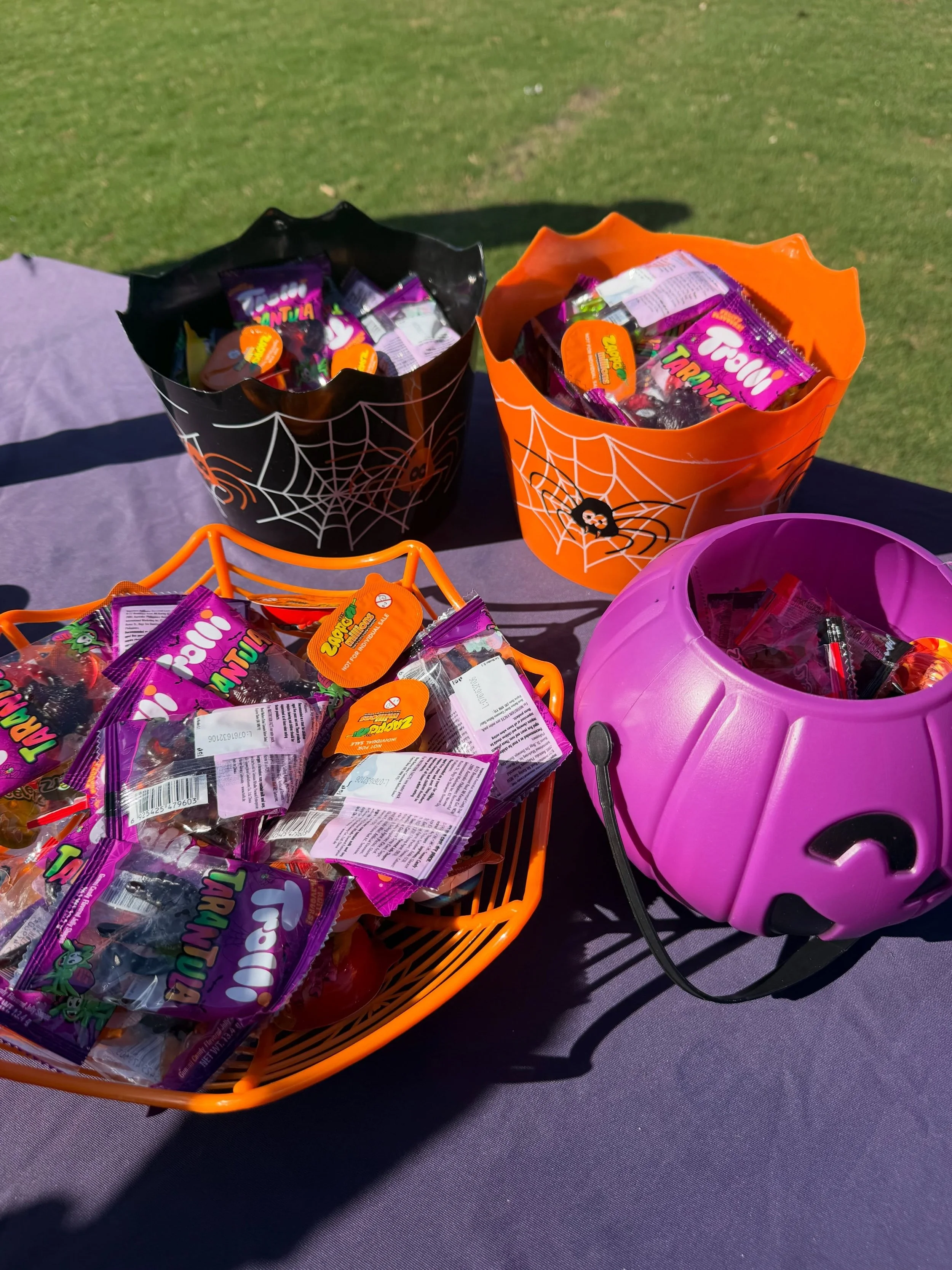 Happy Halloween 🎃 👻 

Lollies are ready for when the kids have finished their classes! 🍬 

#halloween #littlefoxes #afl #littlefoxesfootyacademy #sydney