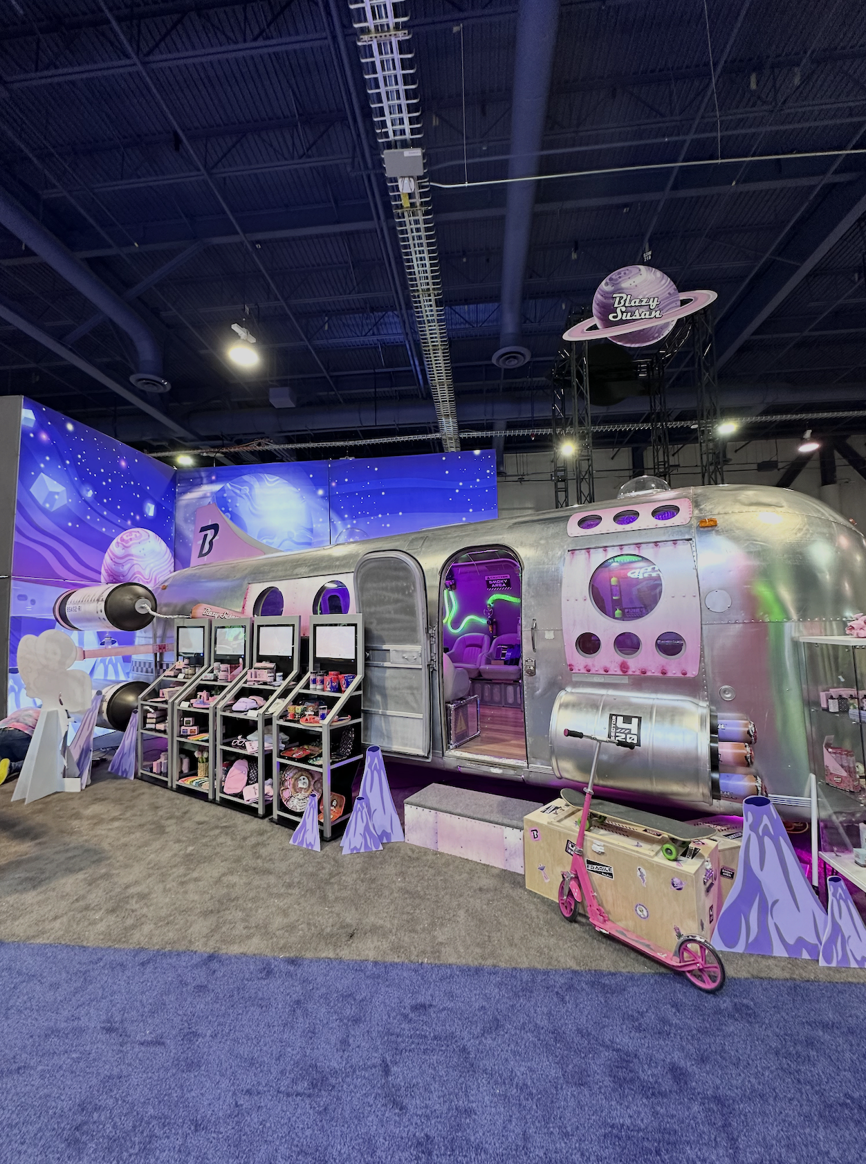 Blazy Susan - Space Trade Show Booth Graphic Design and Direction