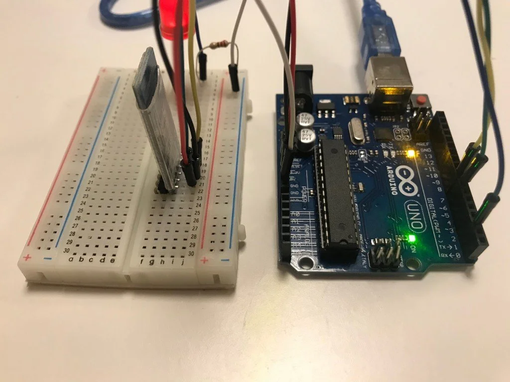 Control an LED with a smartphone via Bluetooth using Arduino — codemahal