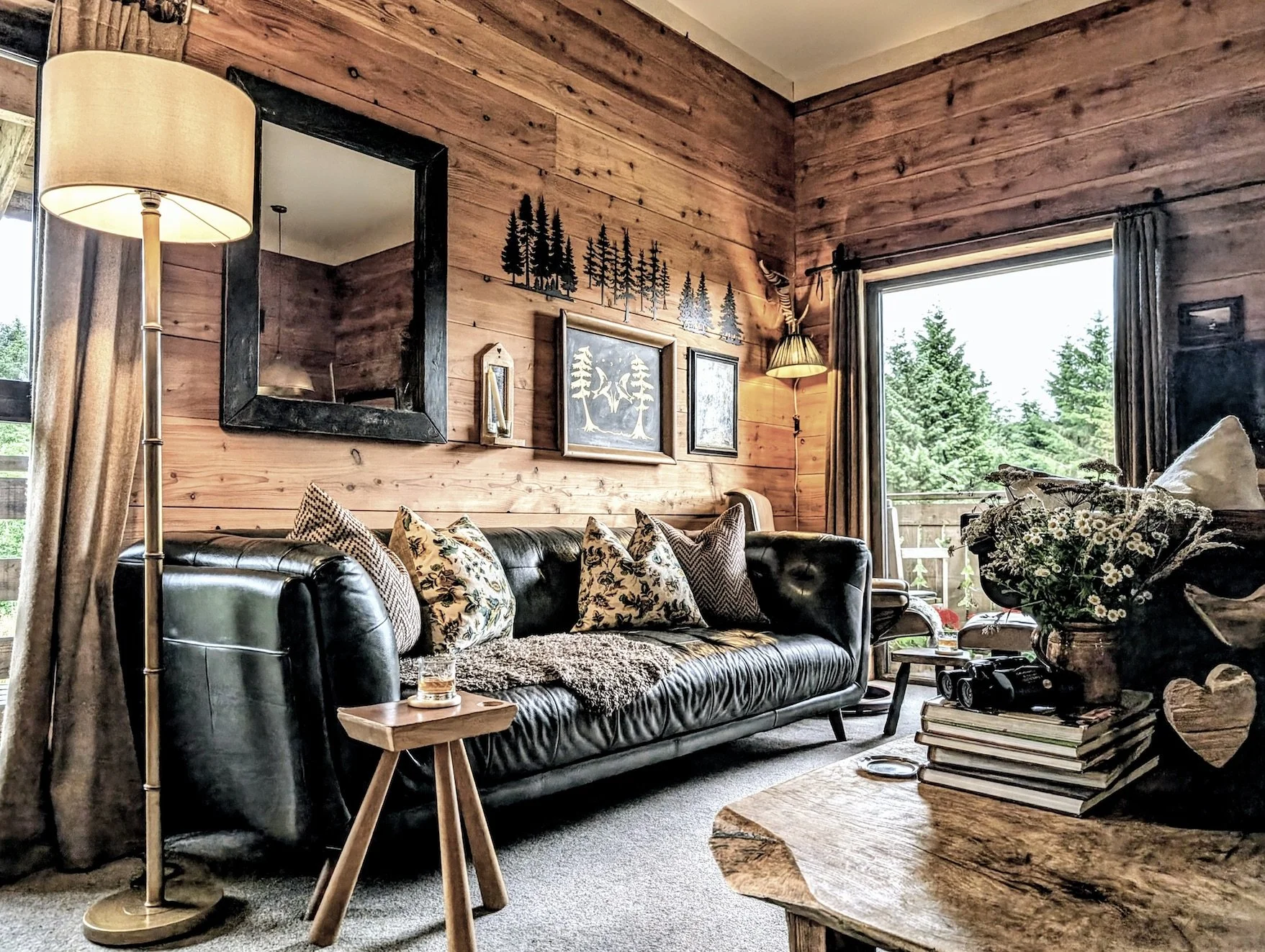 livingroomalpnhaus.jpg