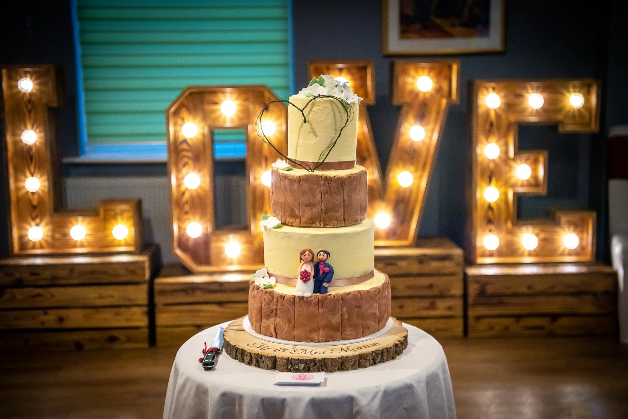 wedding-cake-photo.jpg