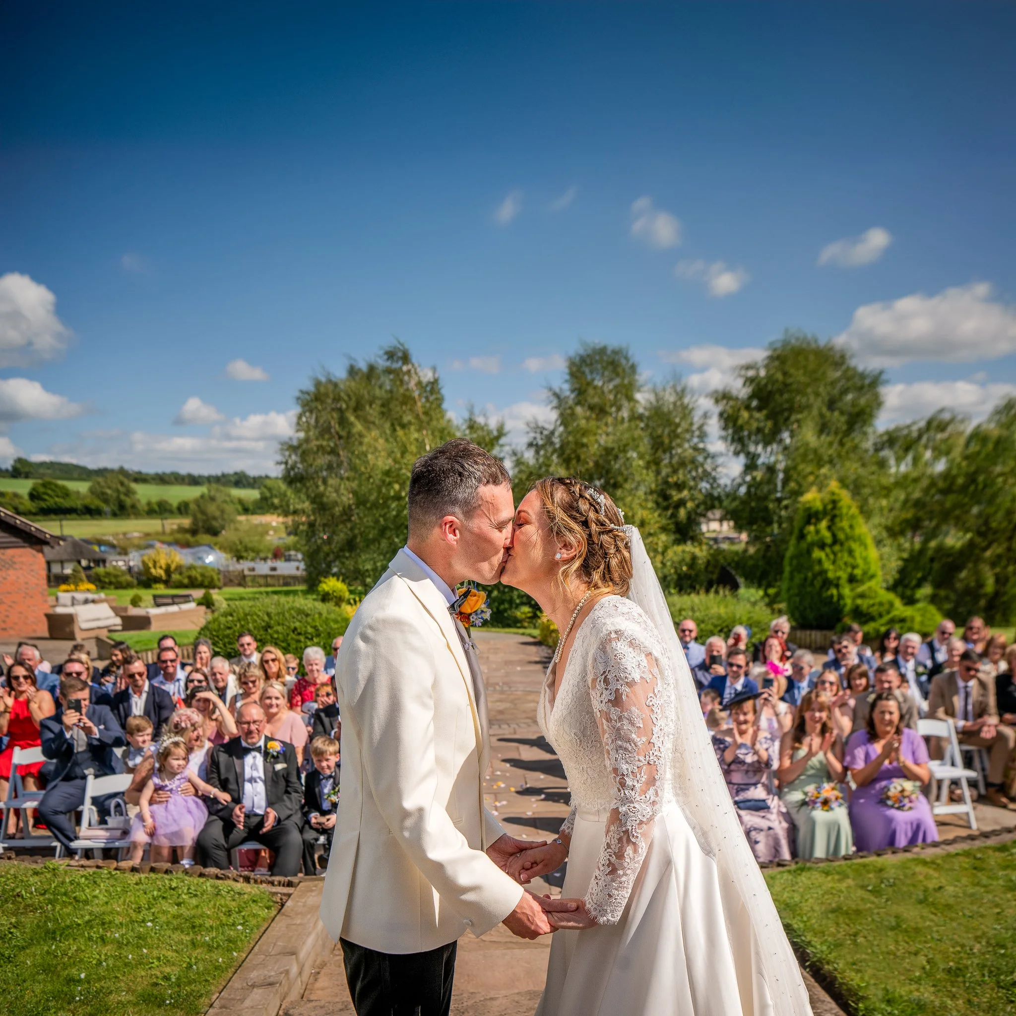 summer-wedding-photographey-stone.jpg