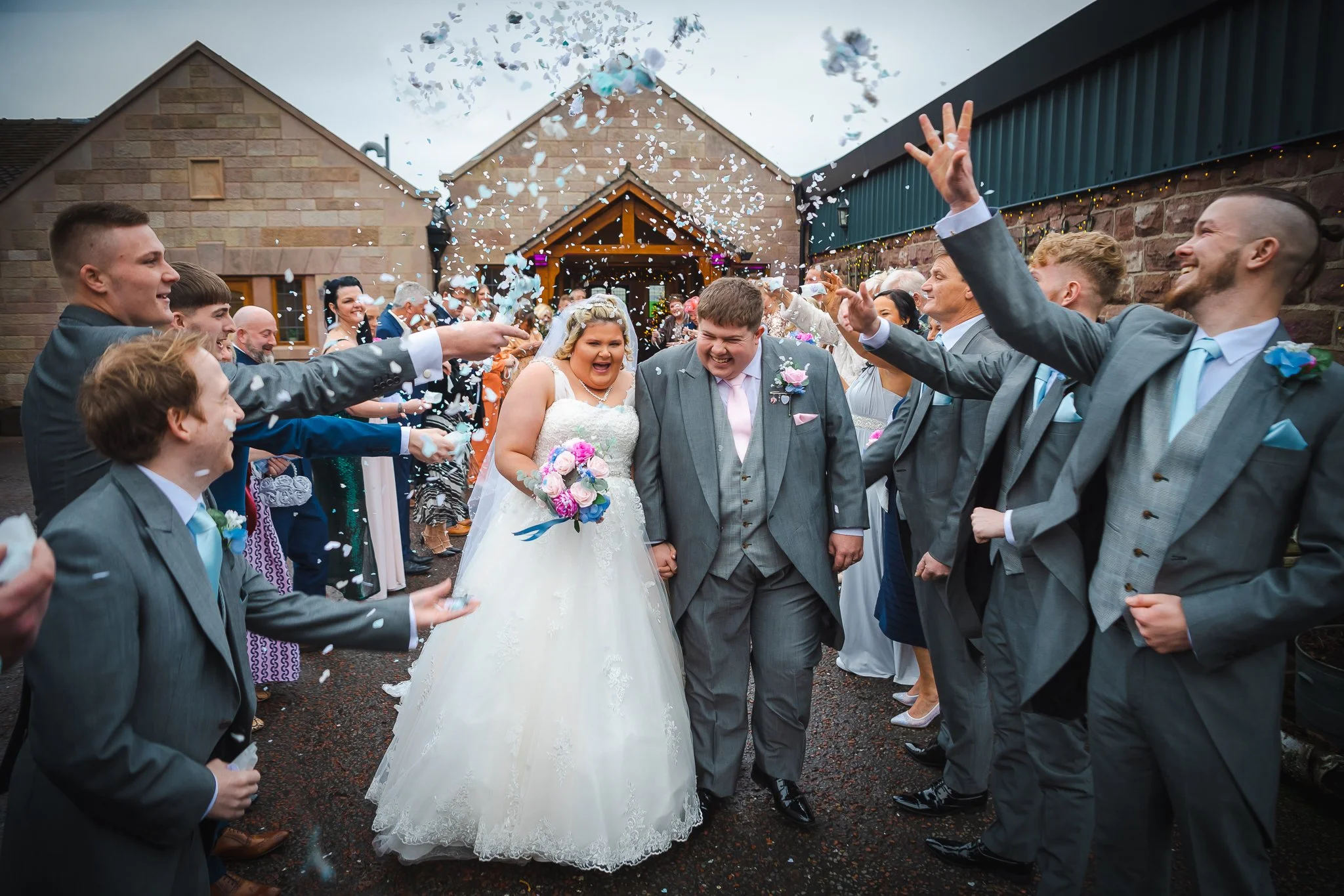 Wedding-Confetti-photographer.jpg