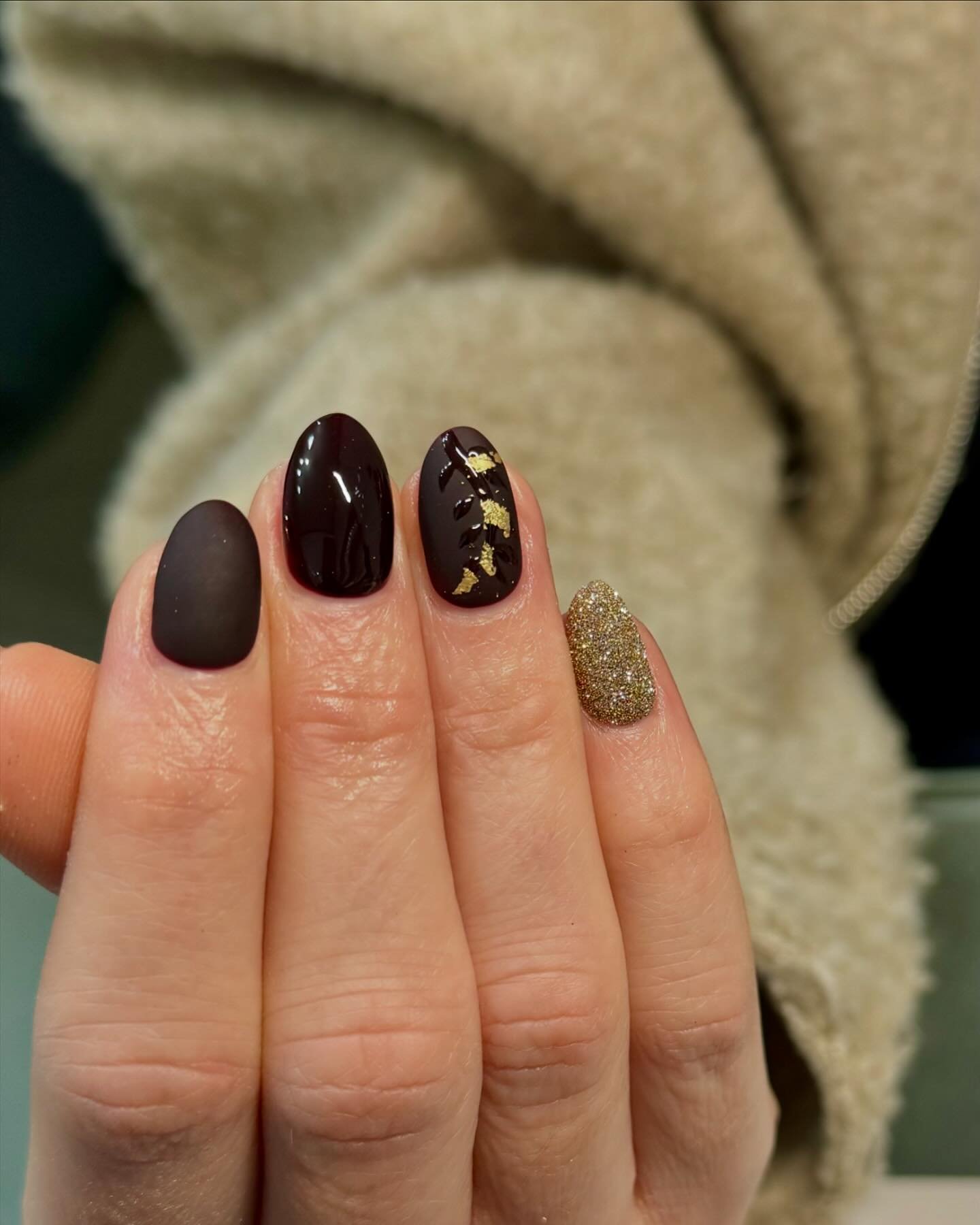 Giving alll the aesthetics feels 👌

#winter #winternails #autumnnails #nailsnailsnails #naildesign #gelnails #nailsmagazine #nailsoftheday #nailitdaily #nailitmag #nailtech #thesalonmaguk