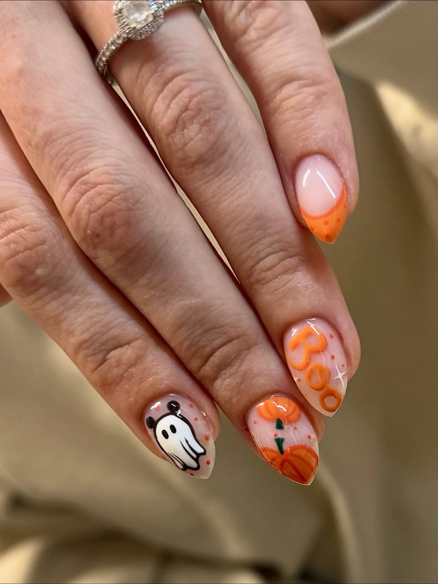 When my Disney princess does Halloween&hellip;gotta get a bit of Mickey in there 🎃

#nails #nailtech #nailoftheday #nailtech #gelpolish #buildergel #lovenails #nailartist #scottishsalon #glasgow #thesalonmaguk #showscratch #scratchmagazine #nailitme
