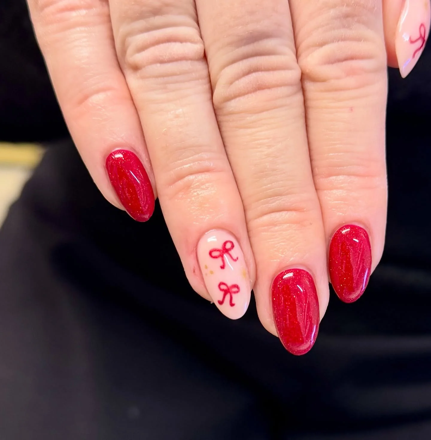 &hearts;️&hearts;️&hearts;️

Using @the_gelbottle_inc Dolly biab and Showtime

#nails #nailtech #nailoftheday #nailtech #gelpolish #buildergel #lovenails #nailartist #scottishsalon #glasgow #thesalonmaguk #showscratch #scratchmagazine #nailitmedia #c