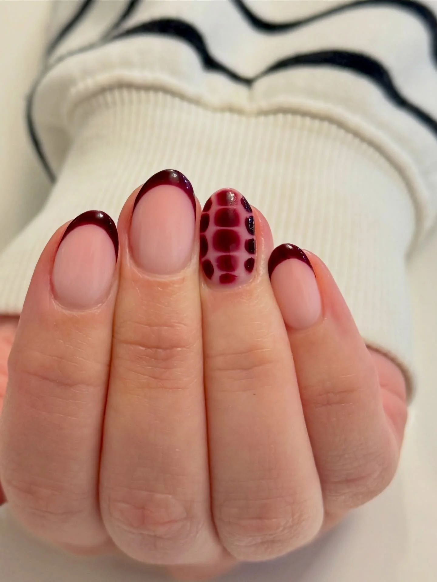 Don&rsquo;t want pink or love hearts on your nails in Feb?! Go for this 🙌

Using @the_gelbottle_inc Dolly biab and Manor. Finished off with @cuticleco 💦

#nailstyle #febnails #crocprintnails #frenchtips #glasgownails