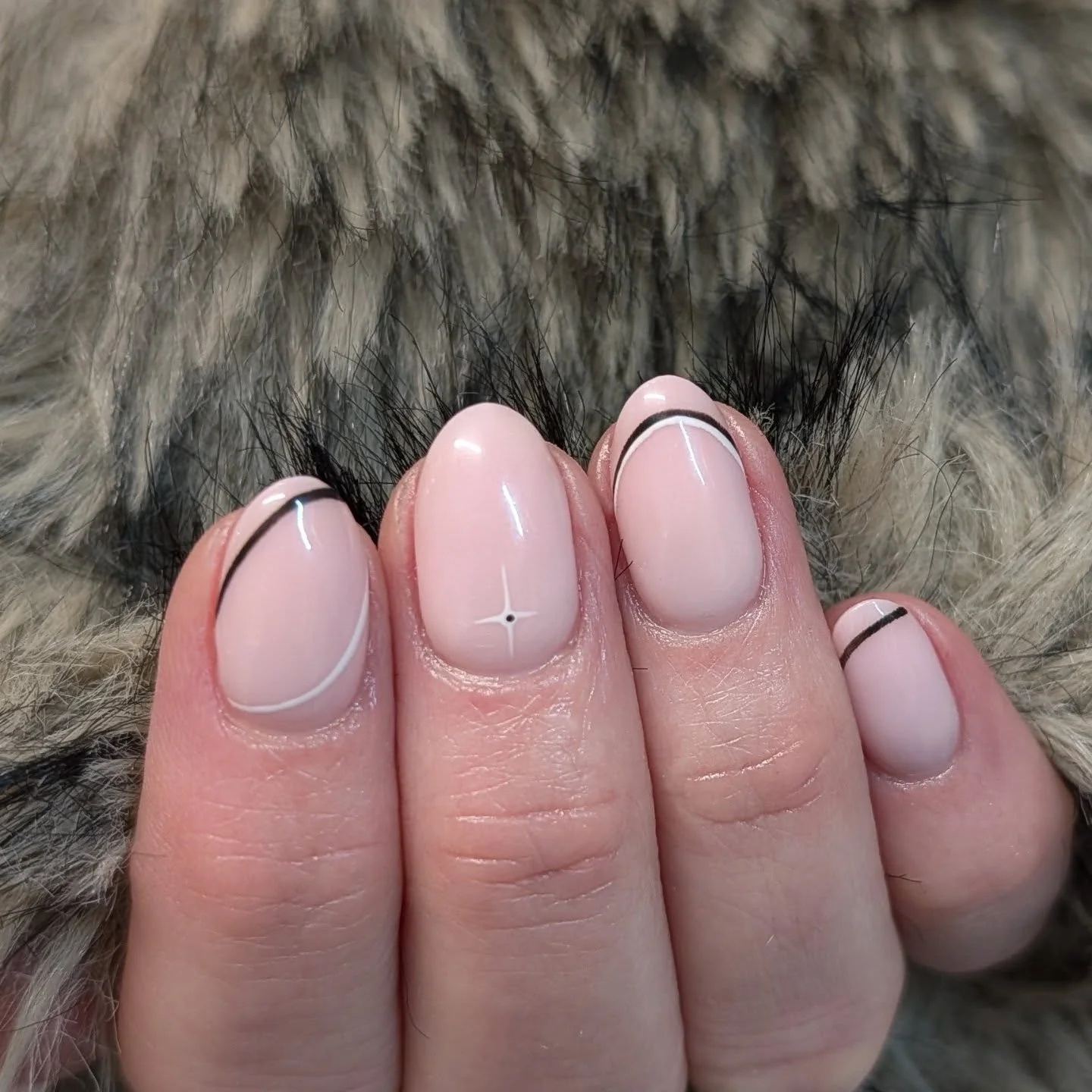 When there's a furry jacket present, it HAS to be used as a nail pic prop 📷

#nailtech #piscesseason #birthdaynails #nailinspo #nudenails