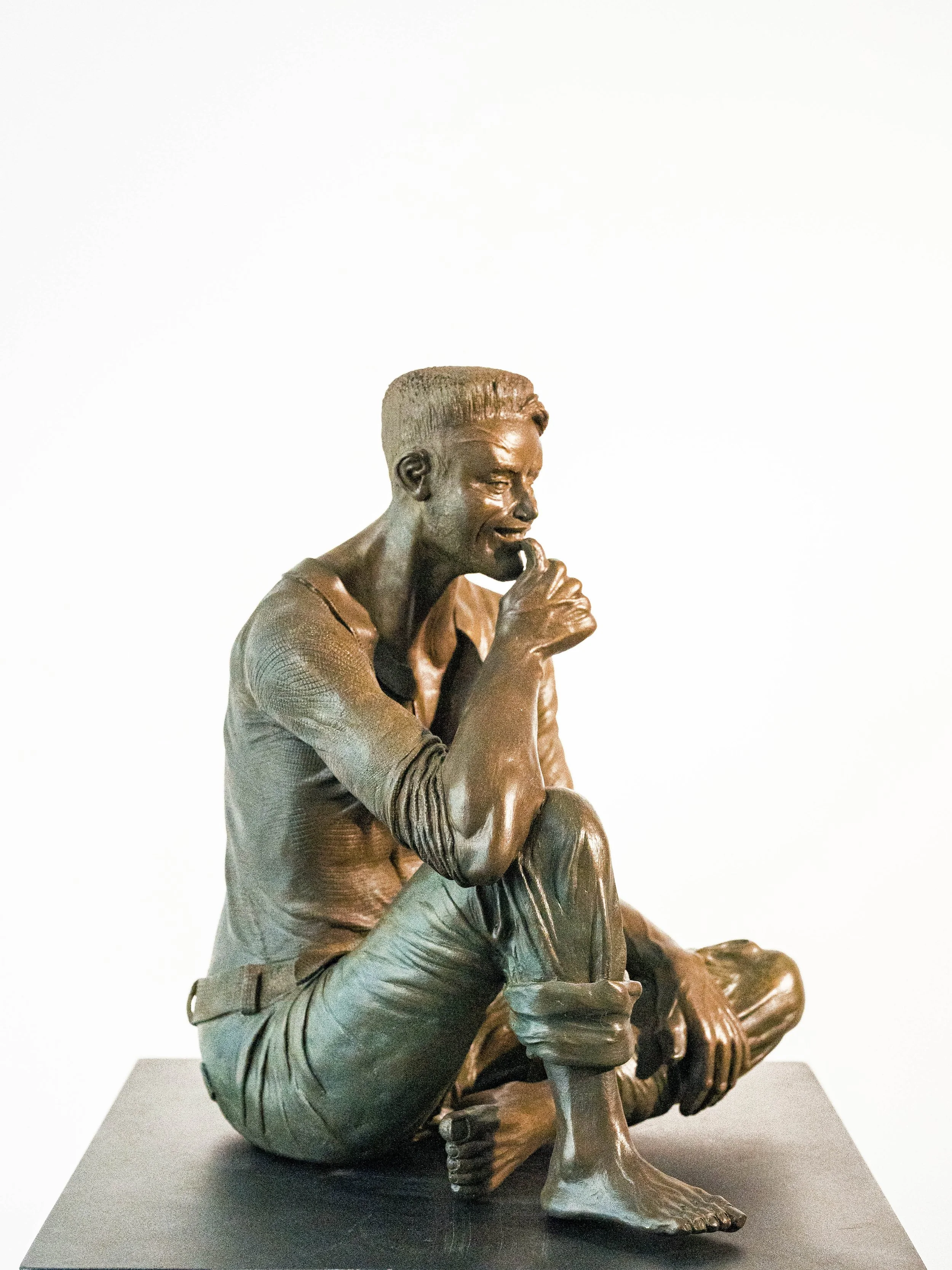Découvrez Ange-öleur, sculpture masculine contemporaine d’Anita de Nervaud, une œuvre pleine de charme, de douceur et d’humour.