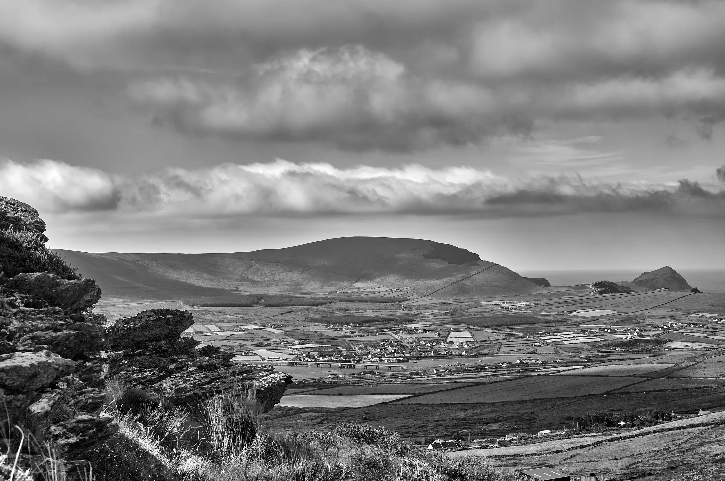   Coastal Perspectives   / View from Valentia Island towards Portmagee and the Skelligs / Ring of Kerry, 2025   KYI-039