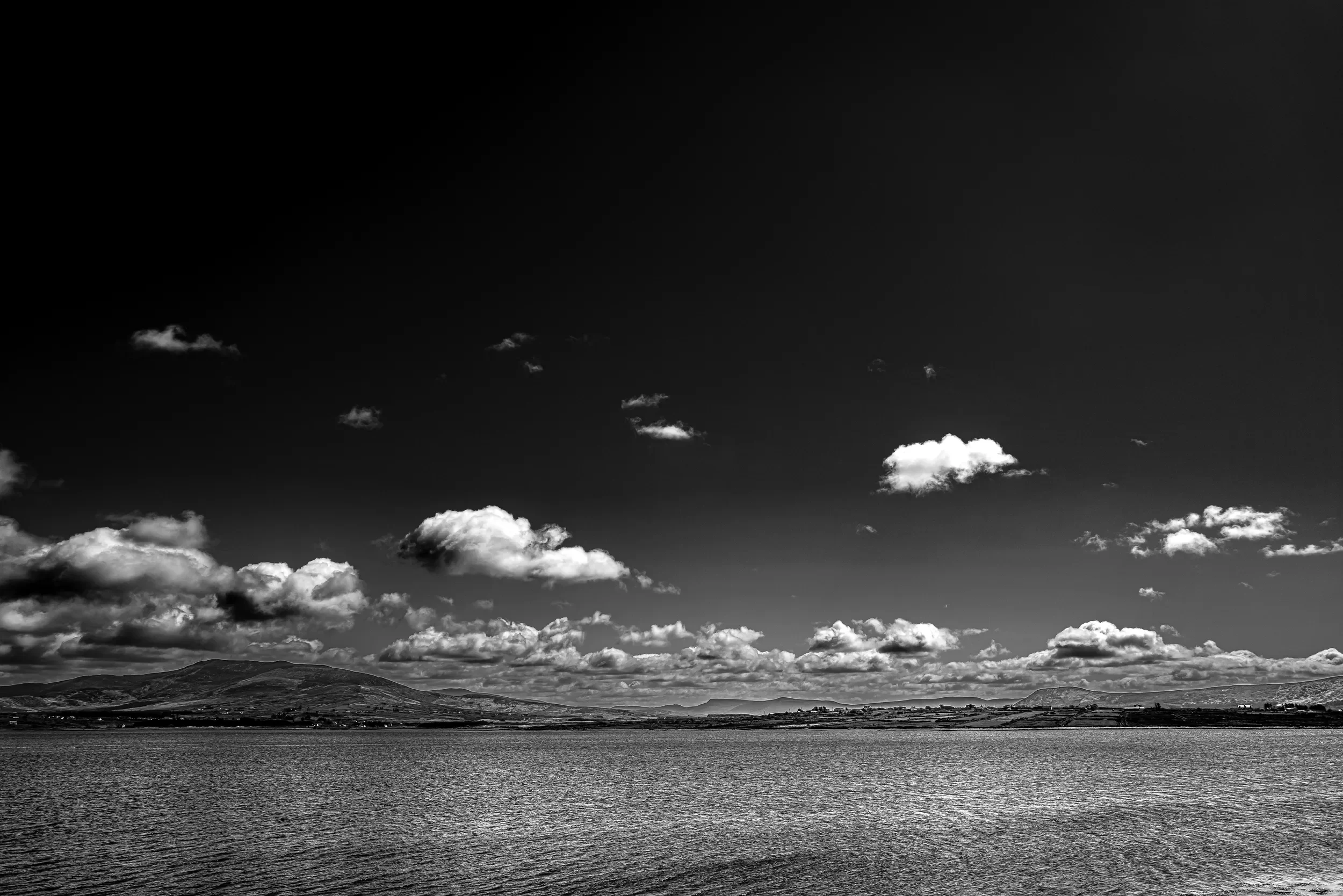   Gently Drifting   / Clouds over the coastal road between Ardcost and Garrane, Portmagee / Ring of Kerry, 2021   KYI-037