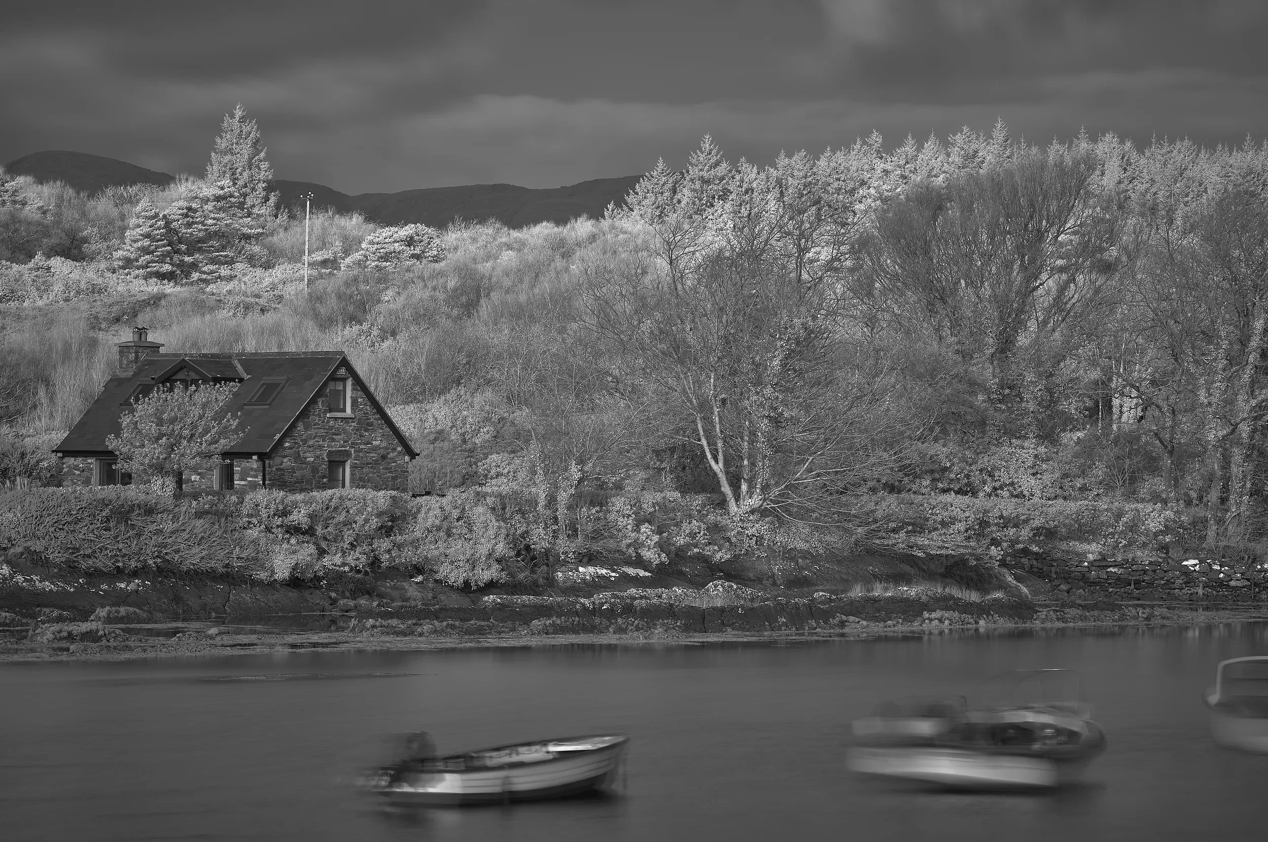   Drifting Moments   / Gentle motion contrasting with the stillness of the bay / Ring of Kerry, 2025   IRP-027
